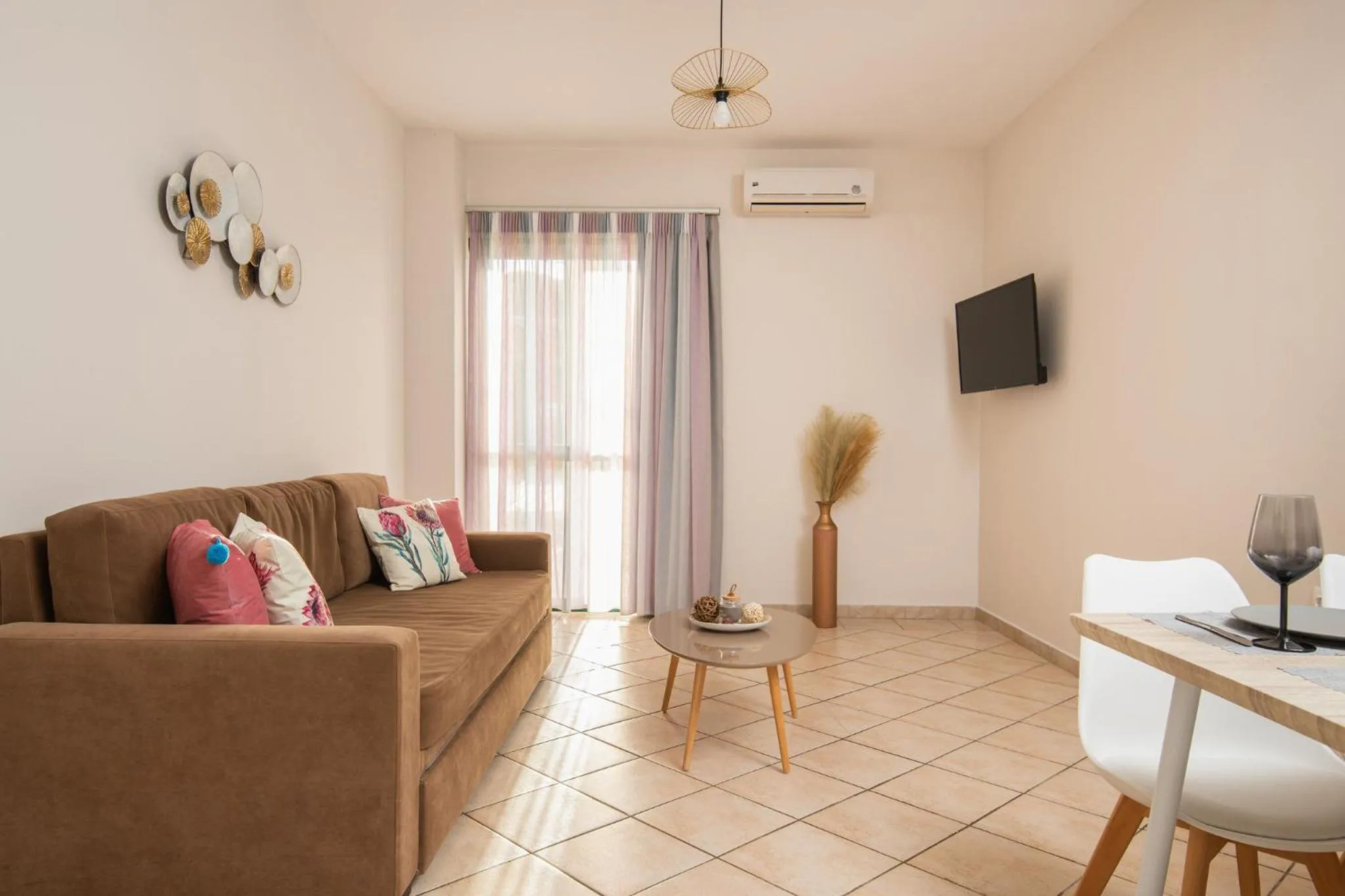 TV and multimedia in Koukos Loft Apartments