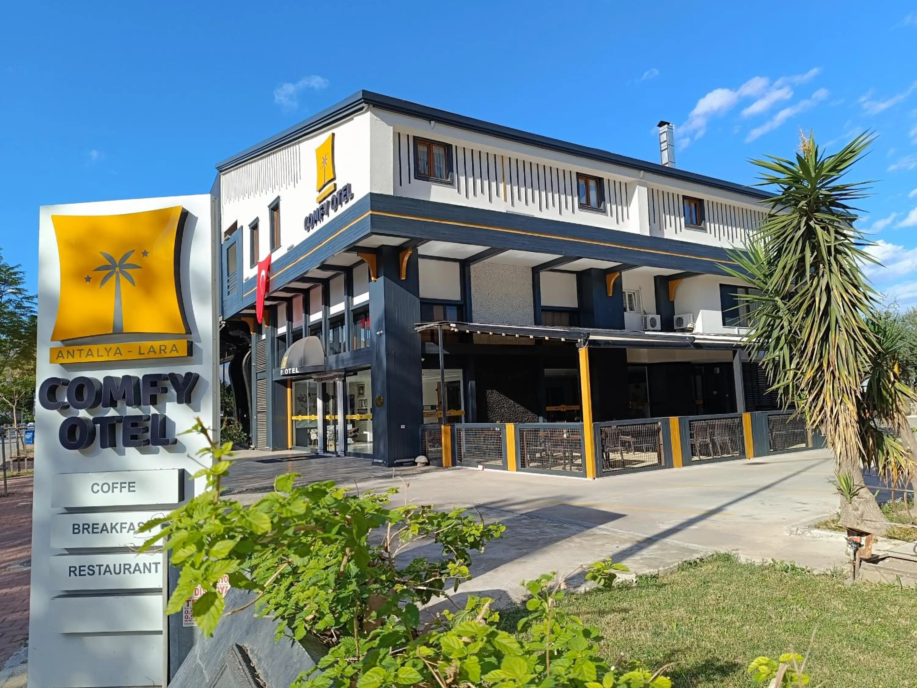 Property building in Fora Inn Lara