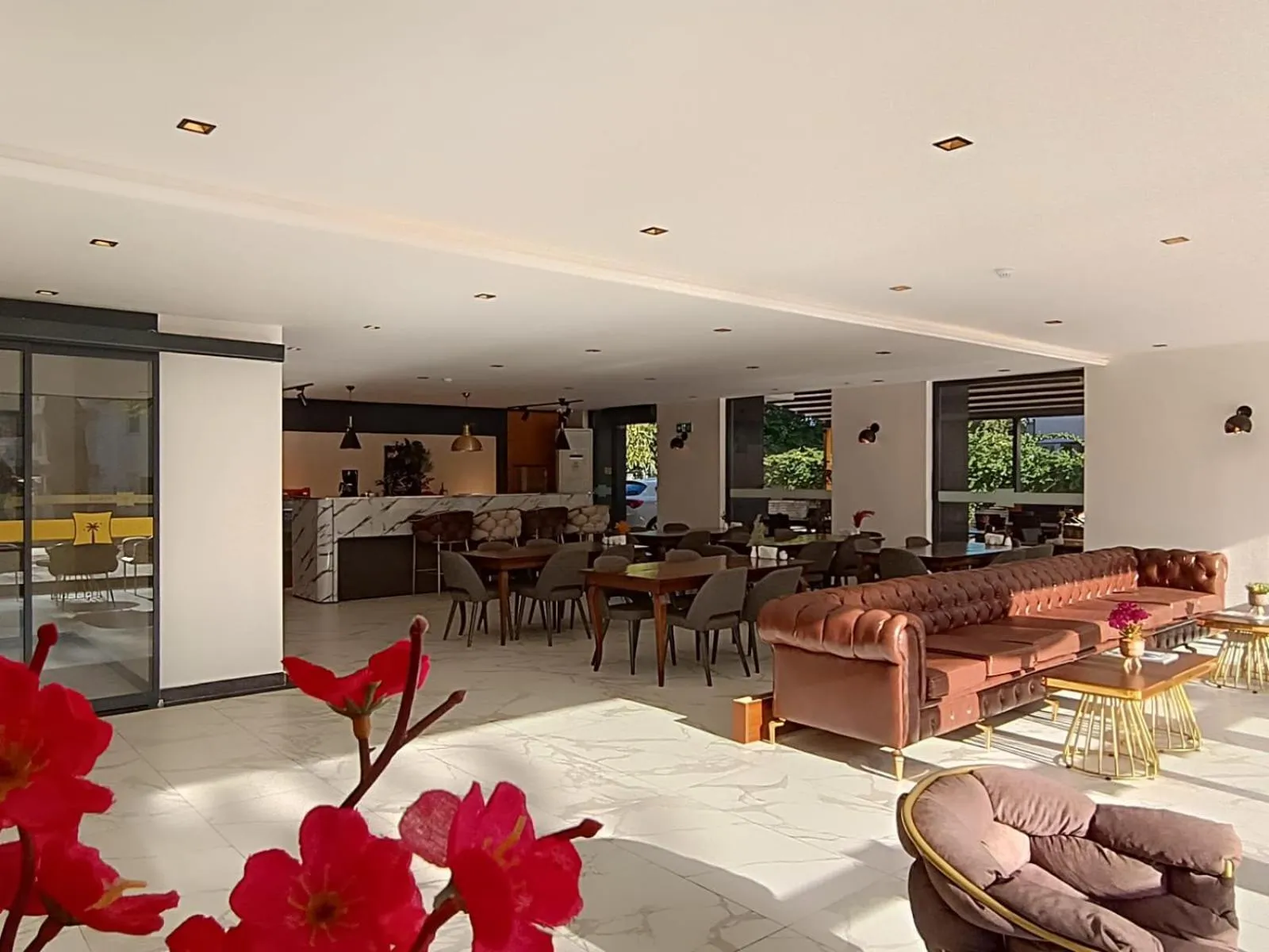 Breakfast in Fora Inn Lara