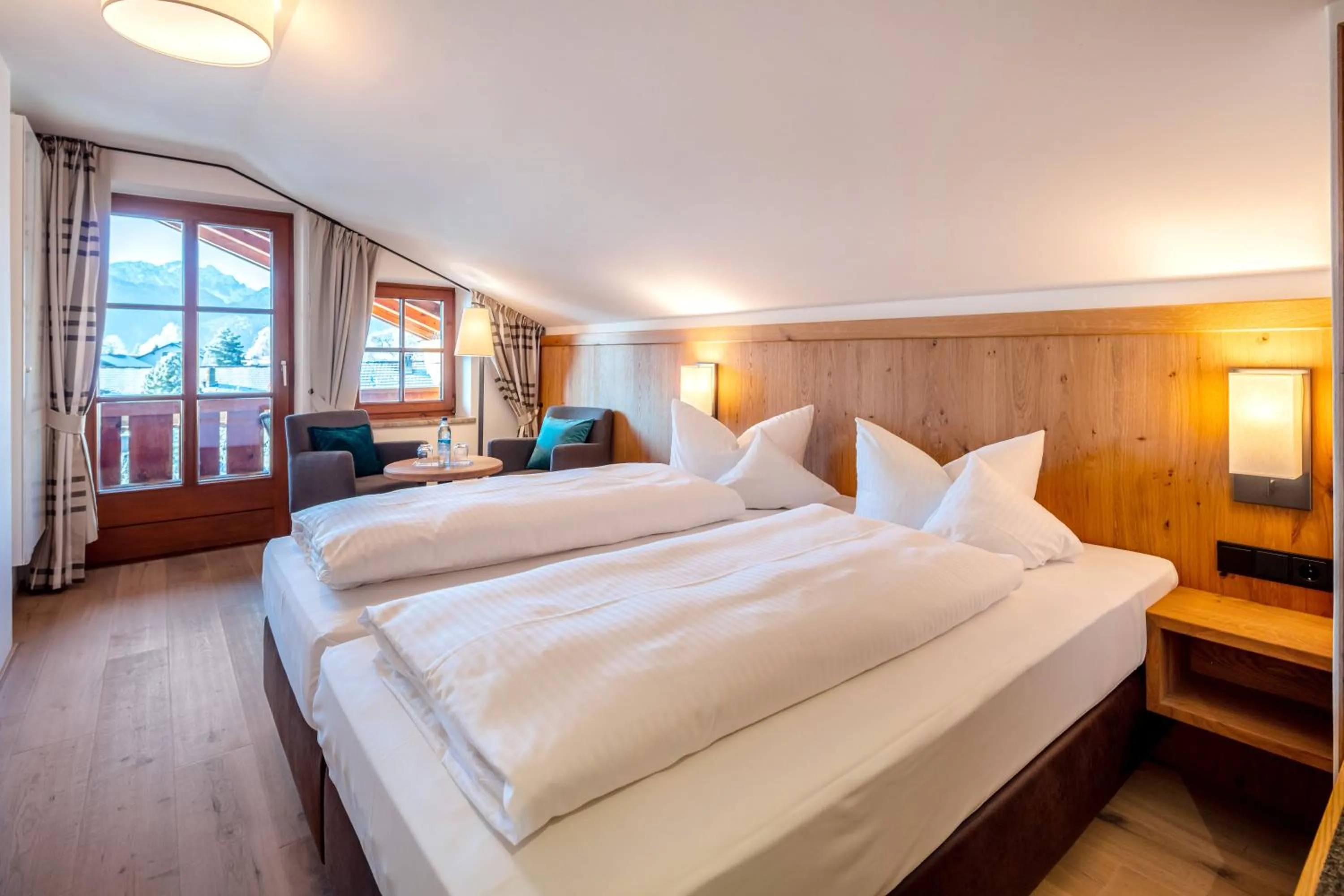 Photo of the whole room, Bed in Hotel Helmer