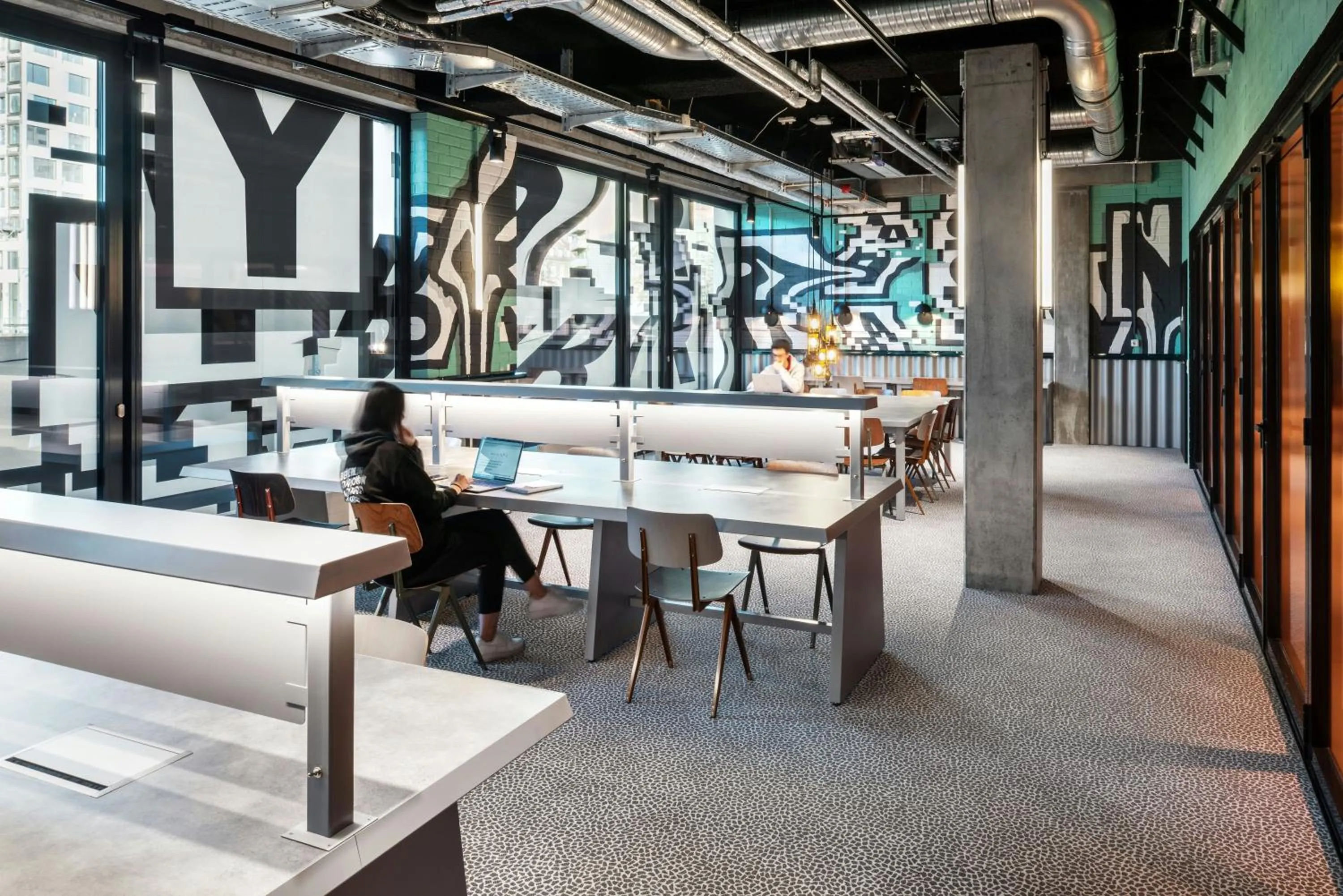 Business facilities in The Social Hub Berlin Alexanderplatz