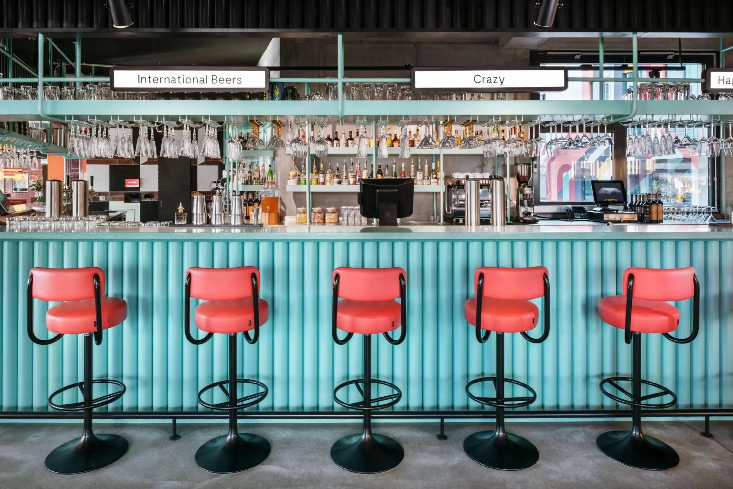 Lounge or bar in The Social Hub Berlin Alexanderplatz Lounge or bar in The Social Hub Berlin Alexanderplatz