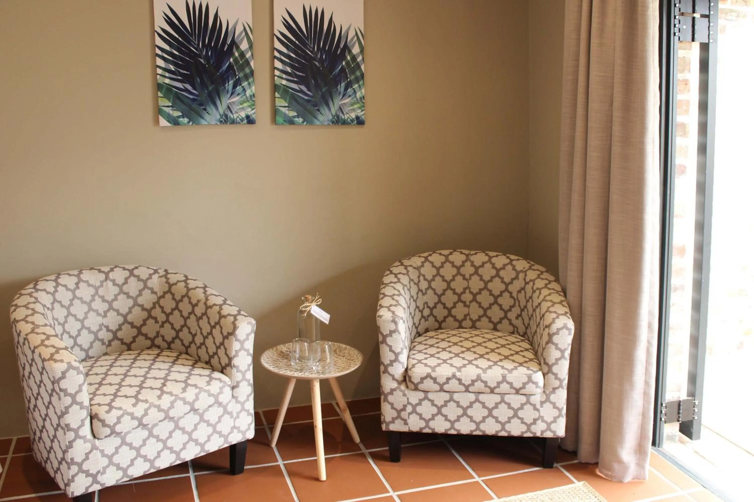 Seating area in Blackwaters River Lodge, Knysna