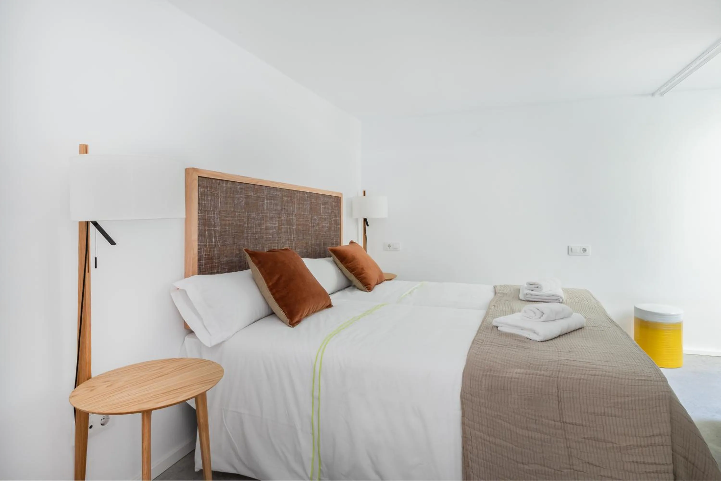 Bed in Slow Suites Maestranza