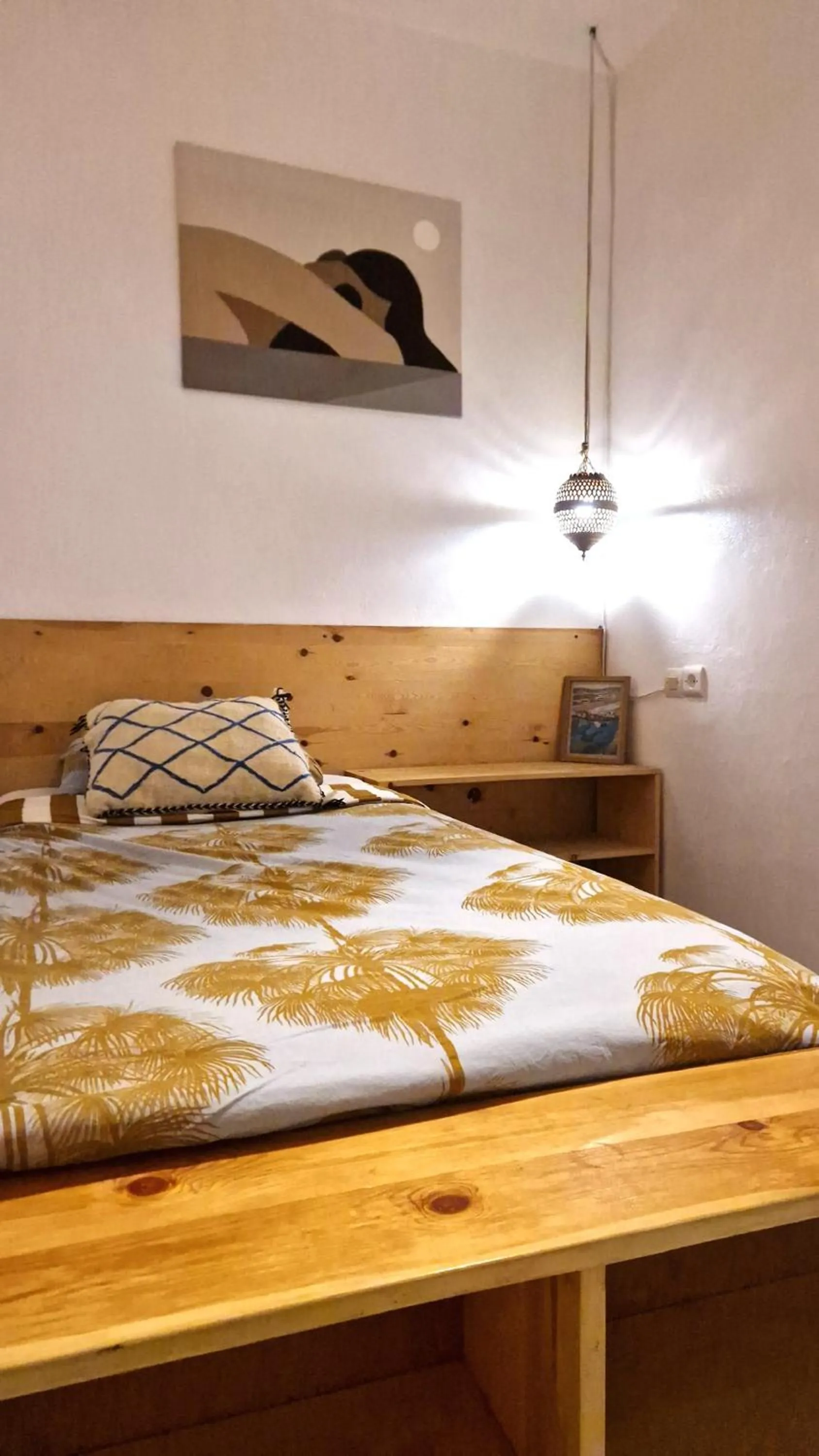 Bed in Kekai Surf House