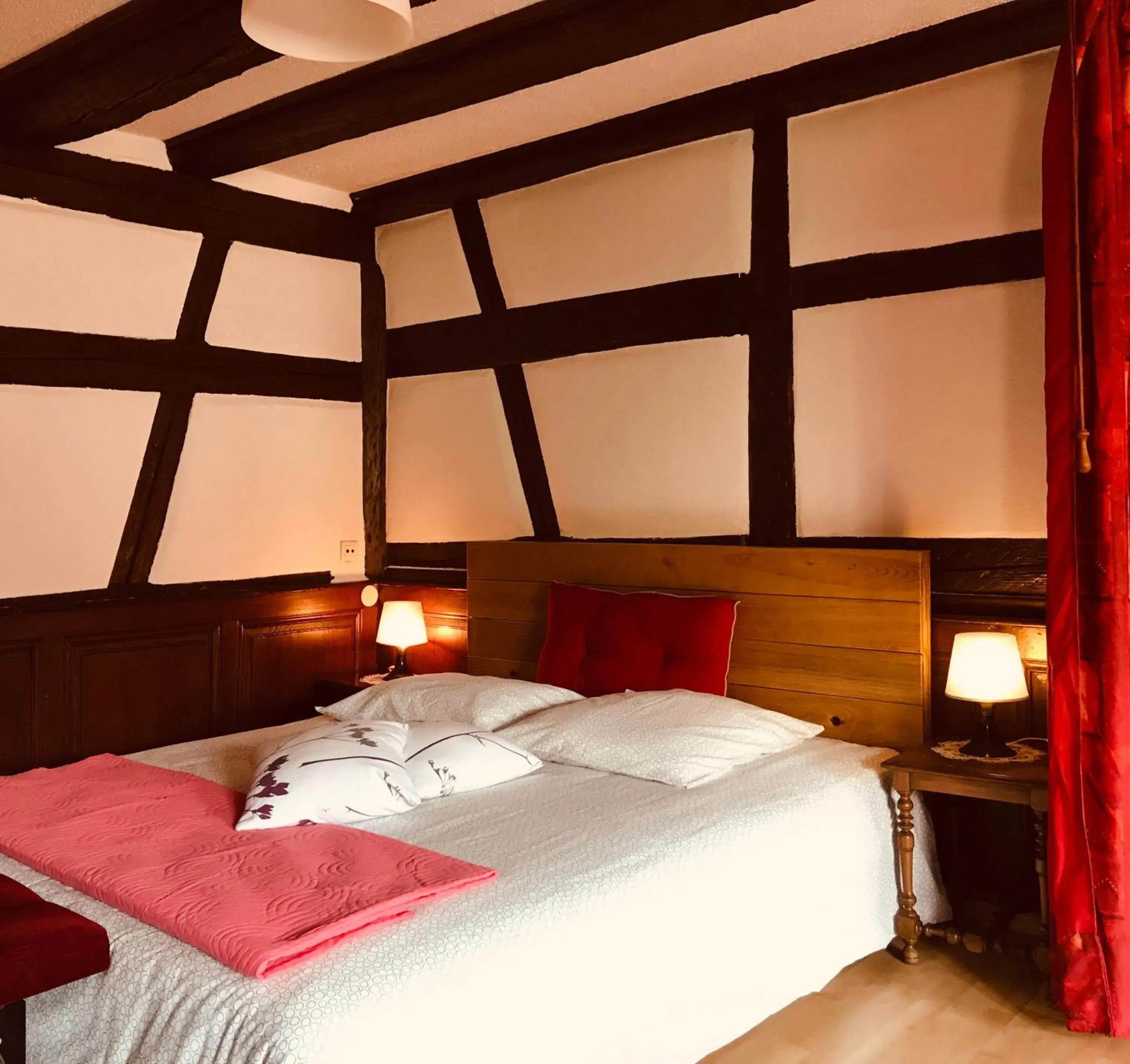 Bedroom, Bed in AUX DEUX CIGOGNES AMMERSCHWIHR Bedroom, Bed in AUX DEUX CIGOGNES AMMERSCHWIHR