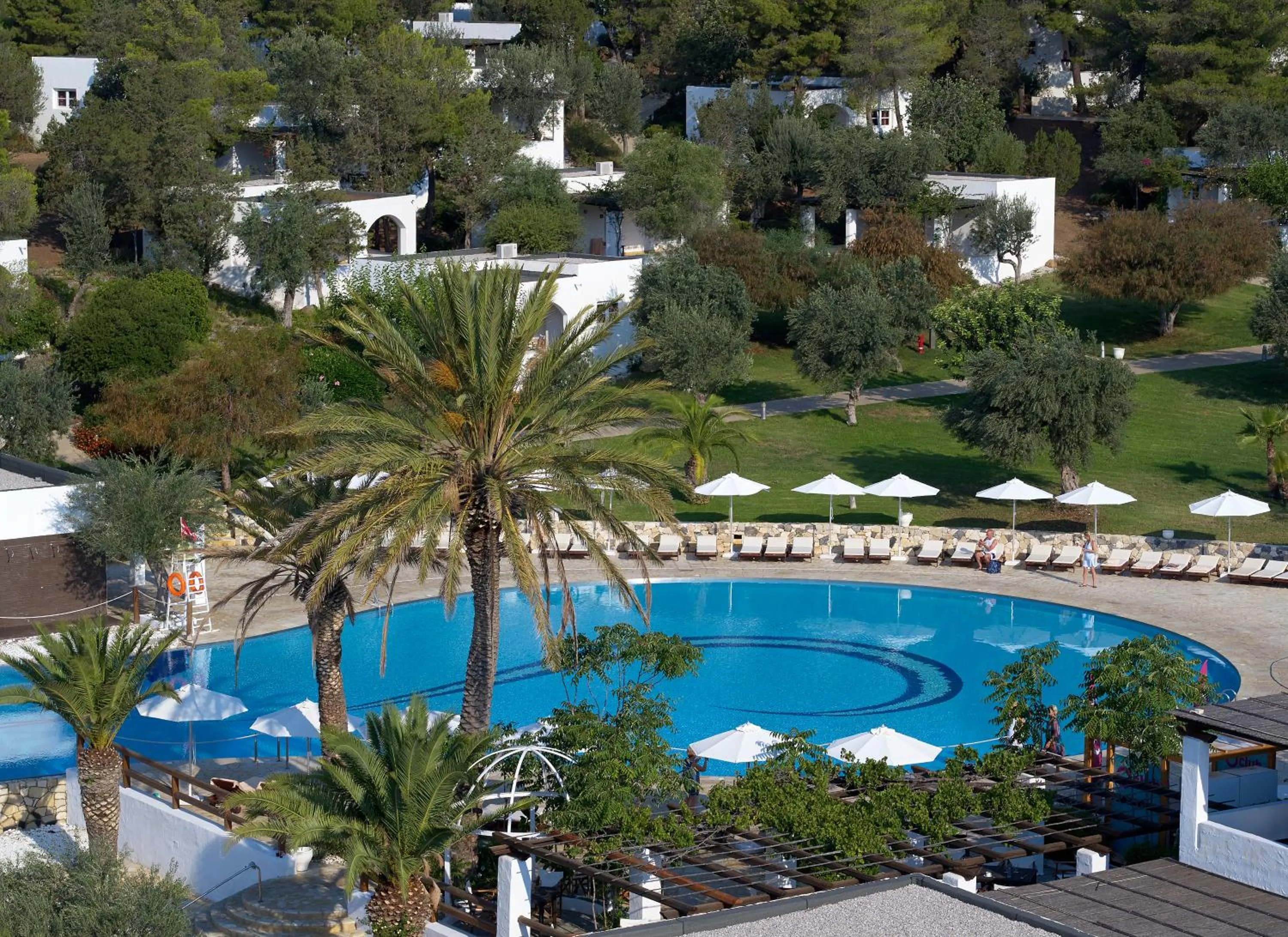 Garden in Hydra Beach Resort