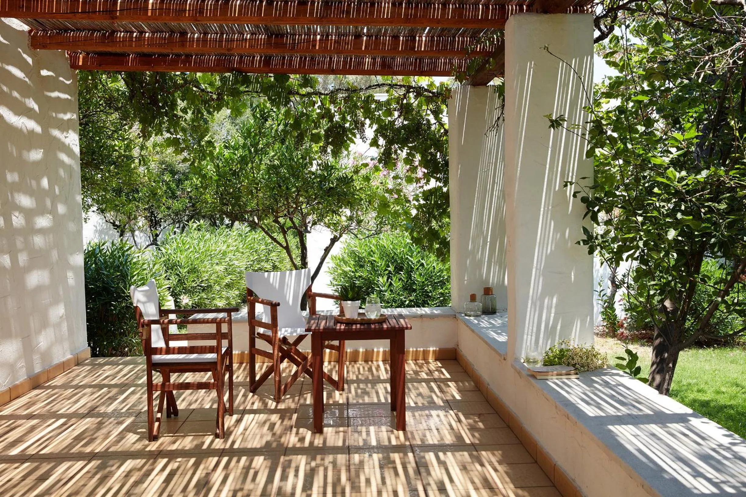 Garden in Hydra Beach Resort