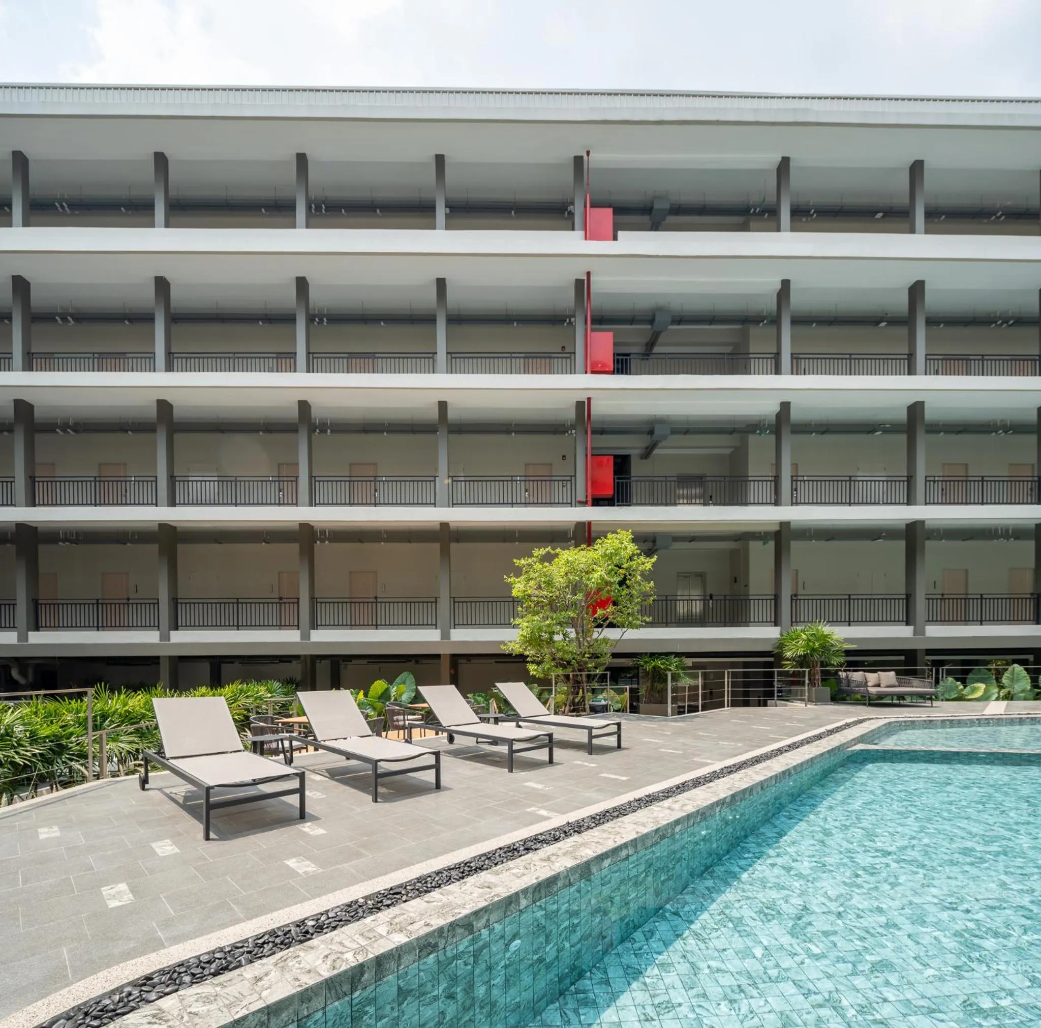 Property building in College Haus Rangnam