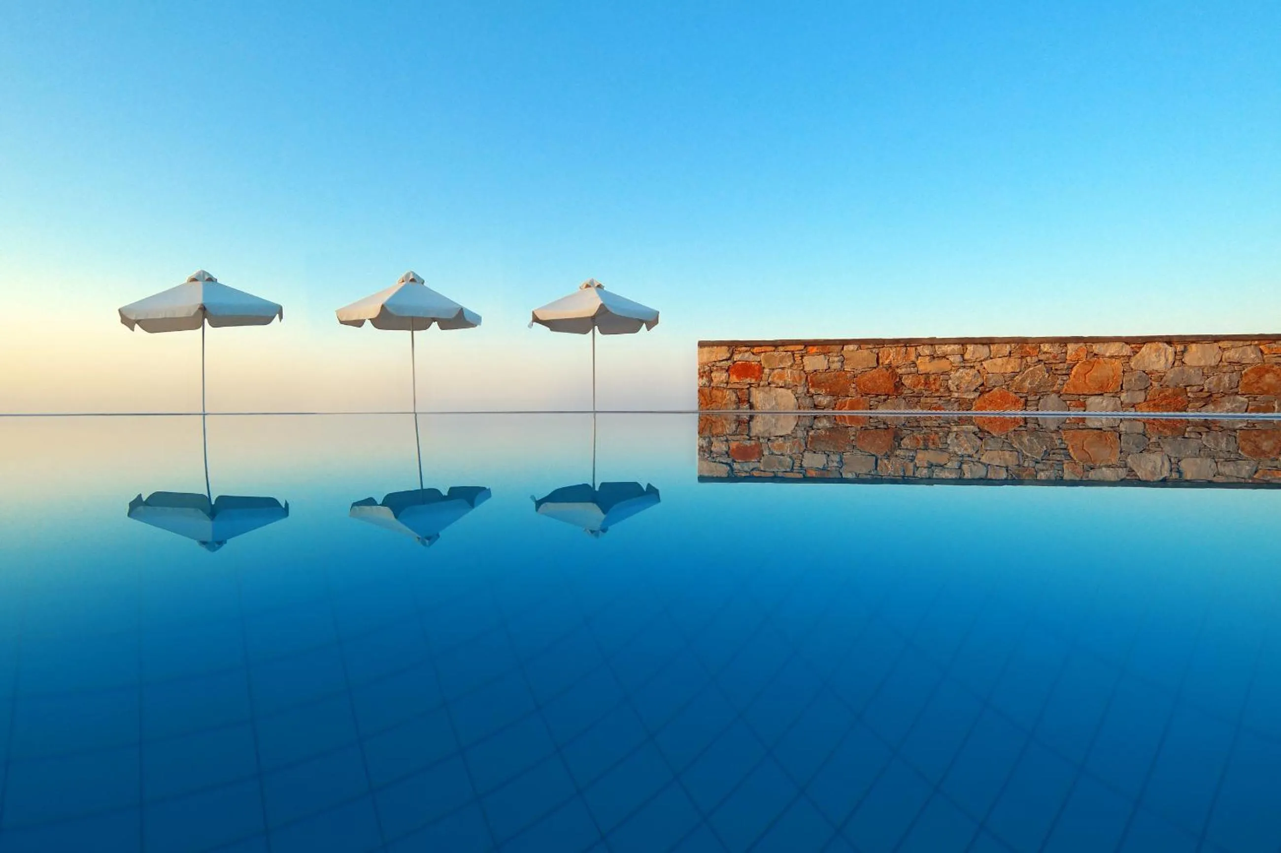 Swimming pool in Belvedere Apartments