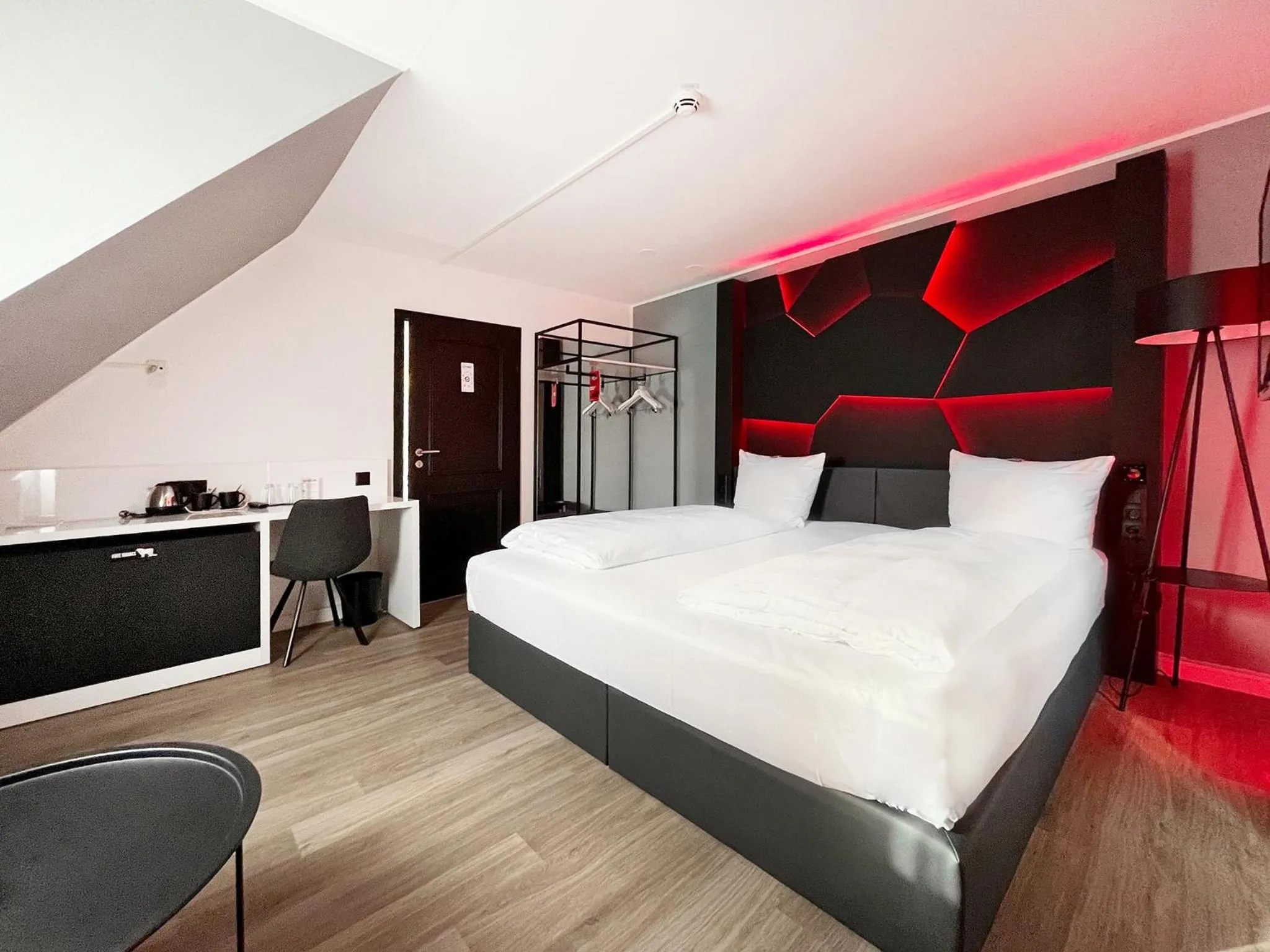 Photo of the whole room, Bed in DORMERO Hotel Xanten