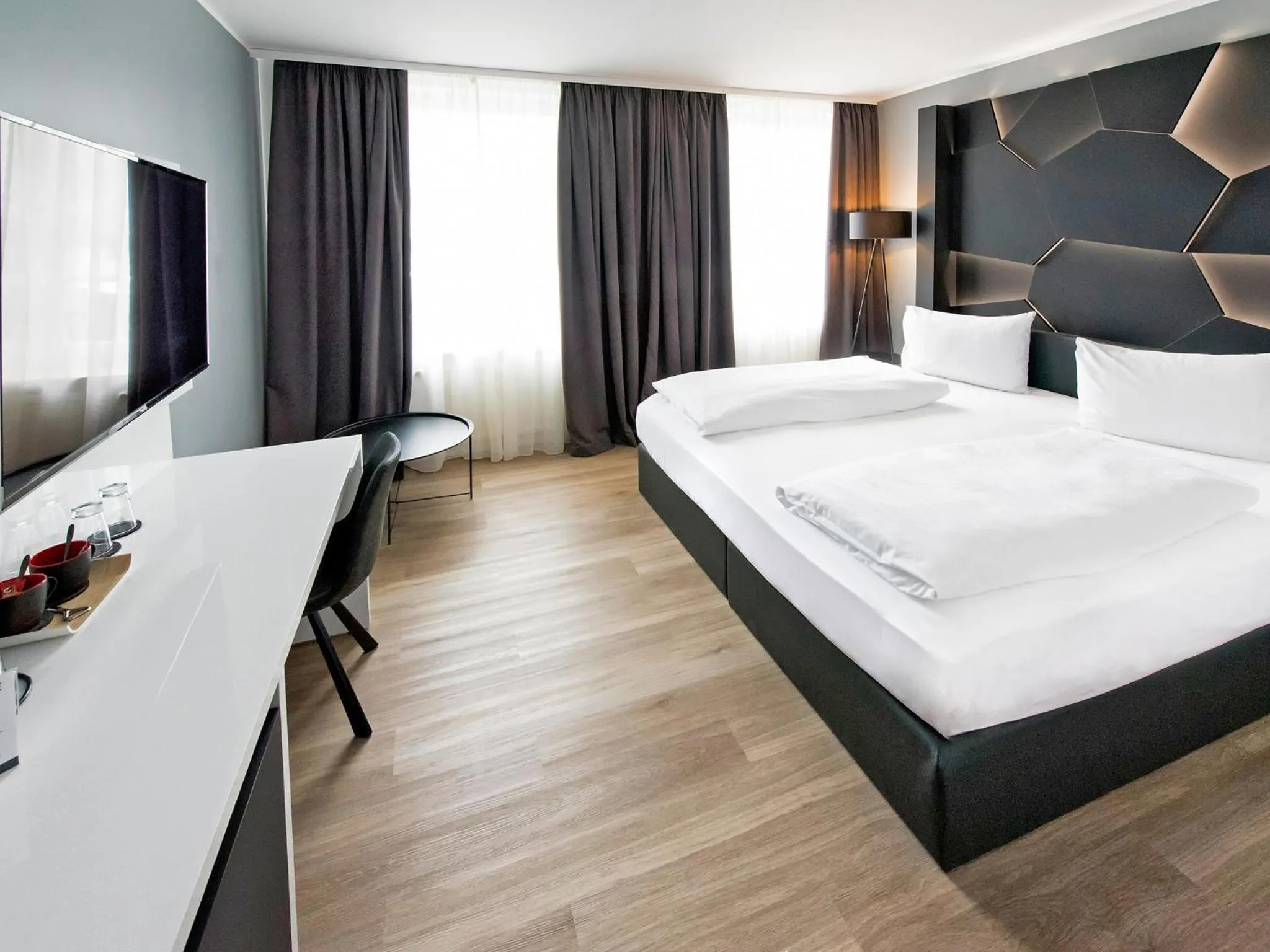 Photo of the whole room, Bed in DORMERO Hotel Xanten