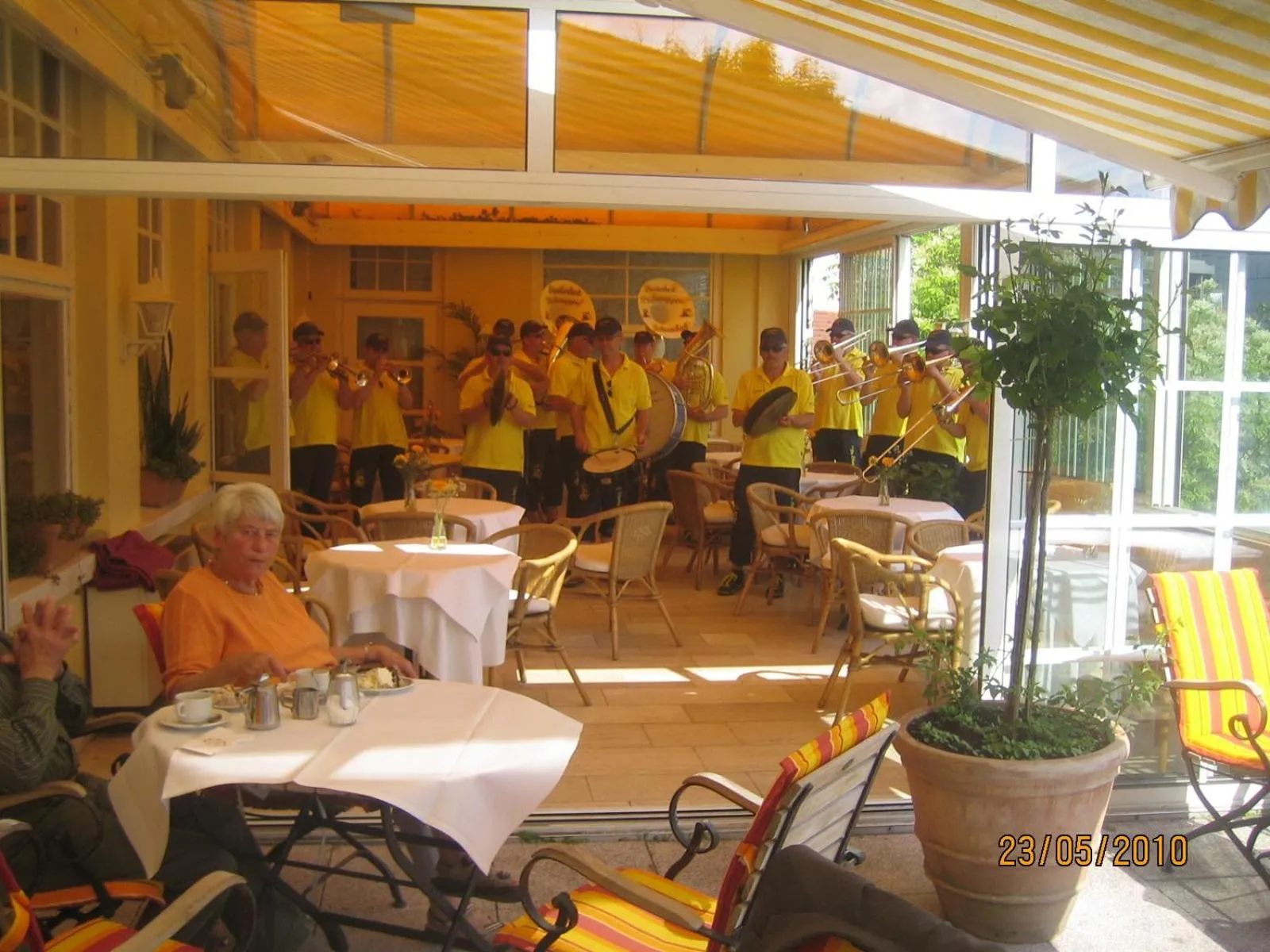 People in Hotel Drei Kronen