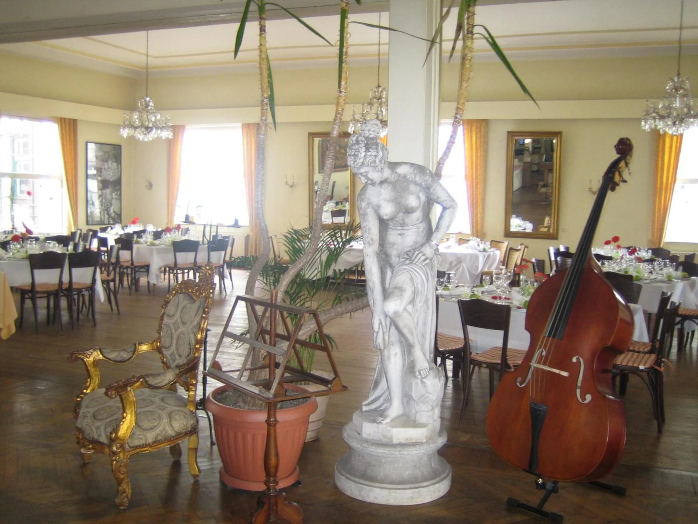 Restaurant/places to eat in Hotel Drei Kronen