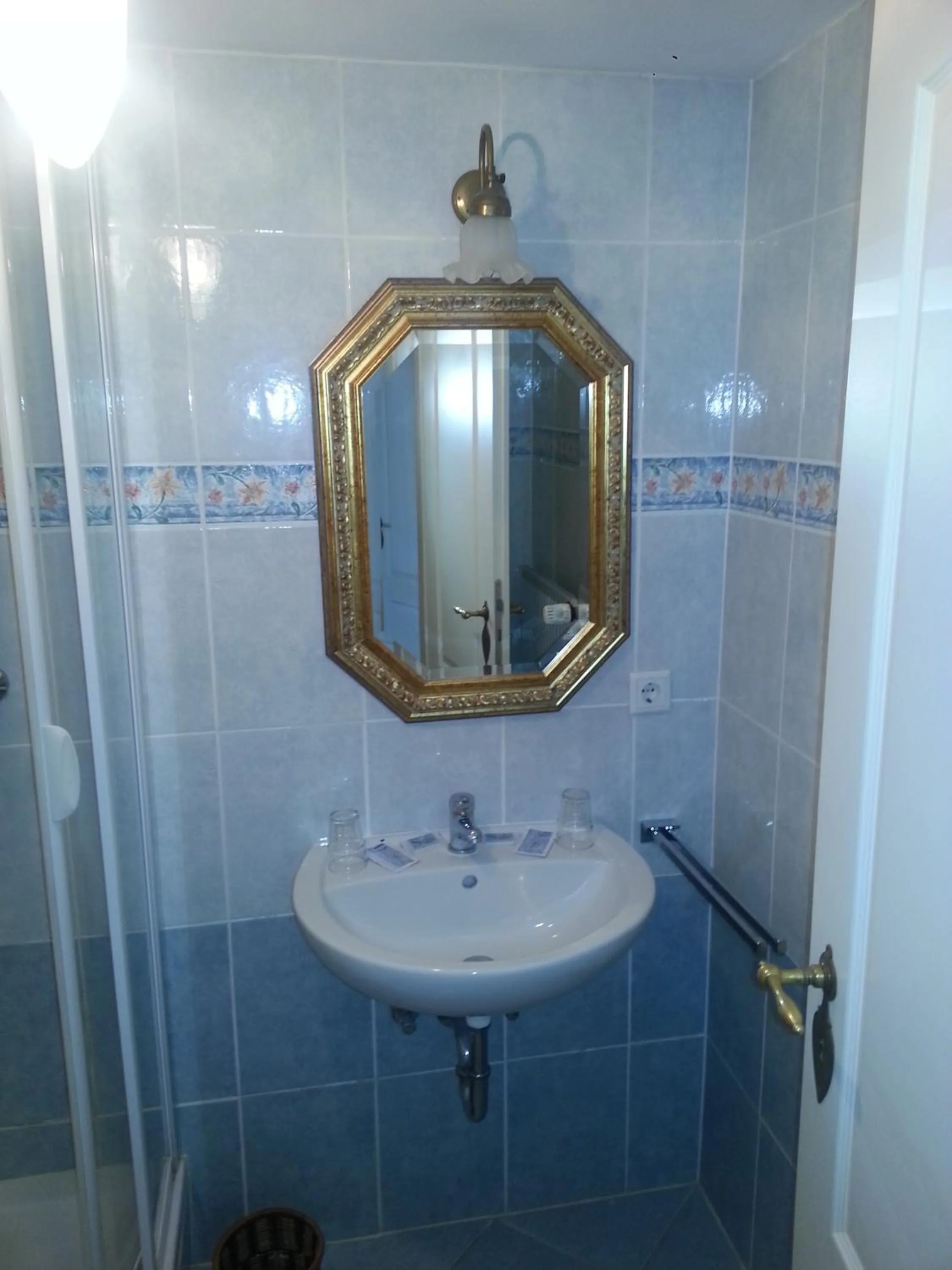 Bathroom in Hotel Drei Kronen