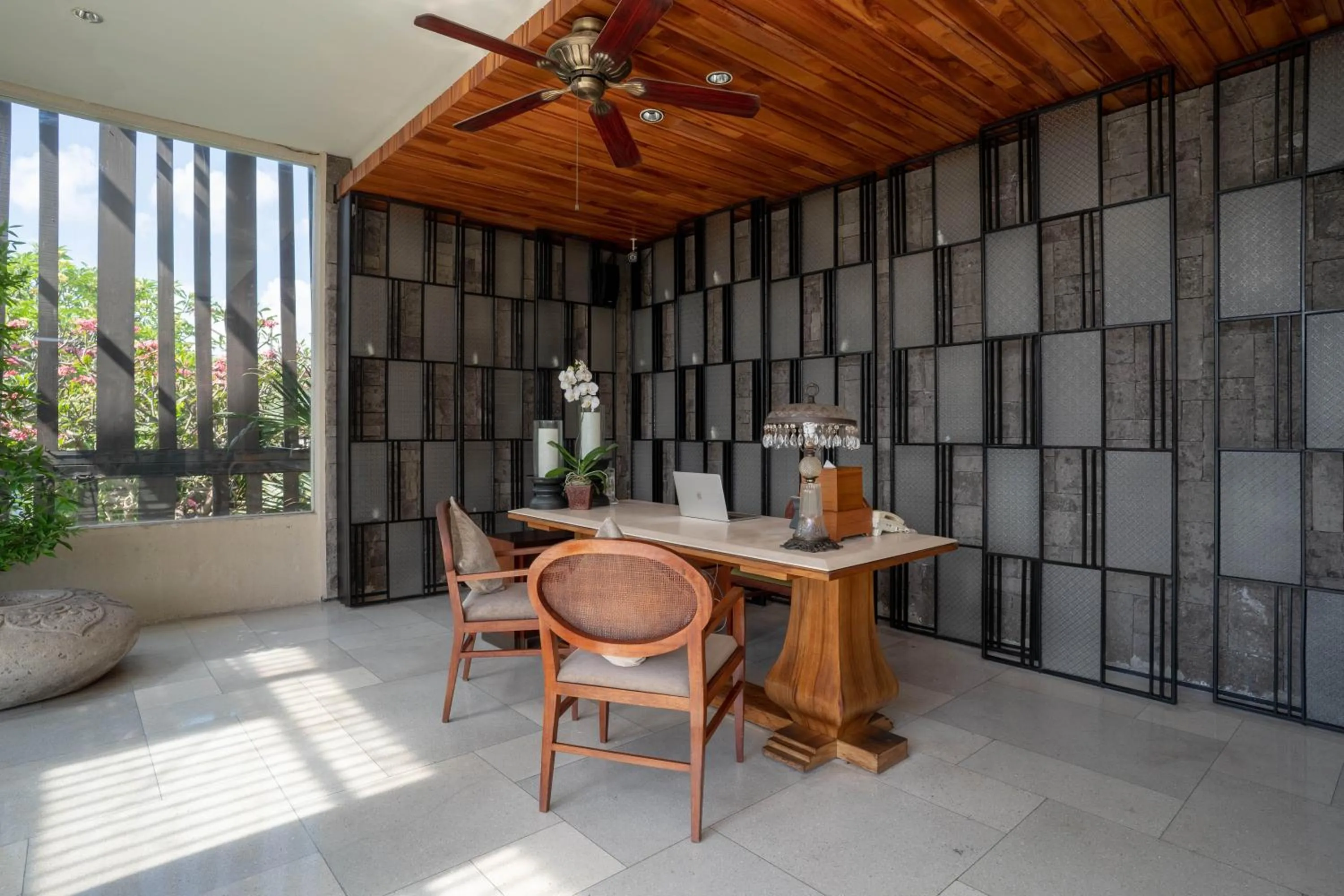 On-site shops in Berry Amour Romantic Villas