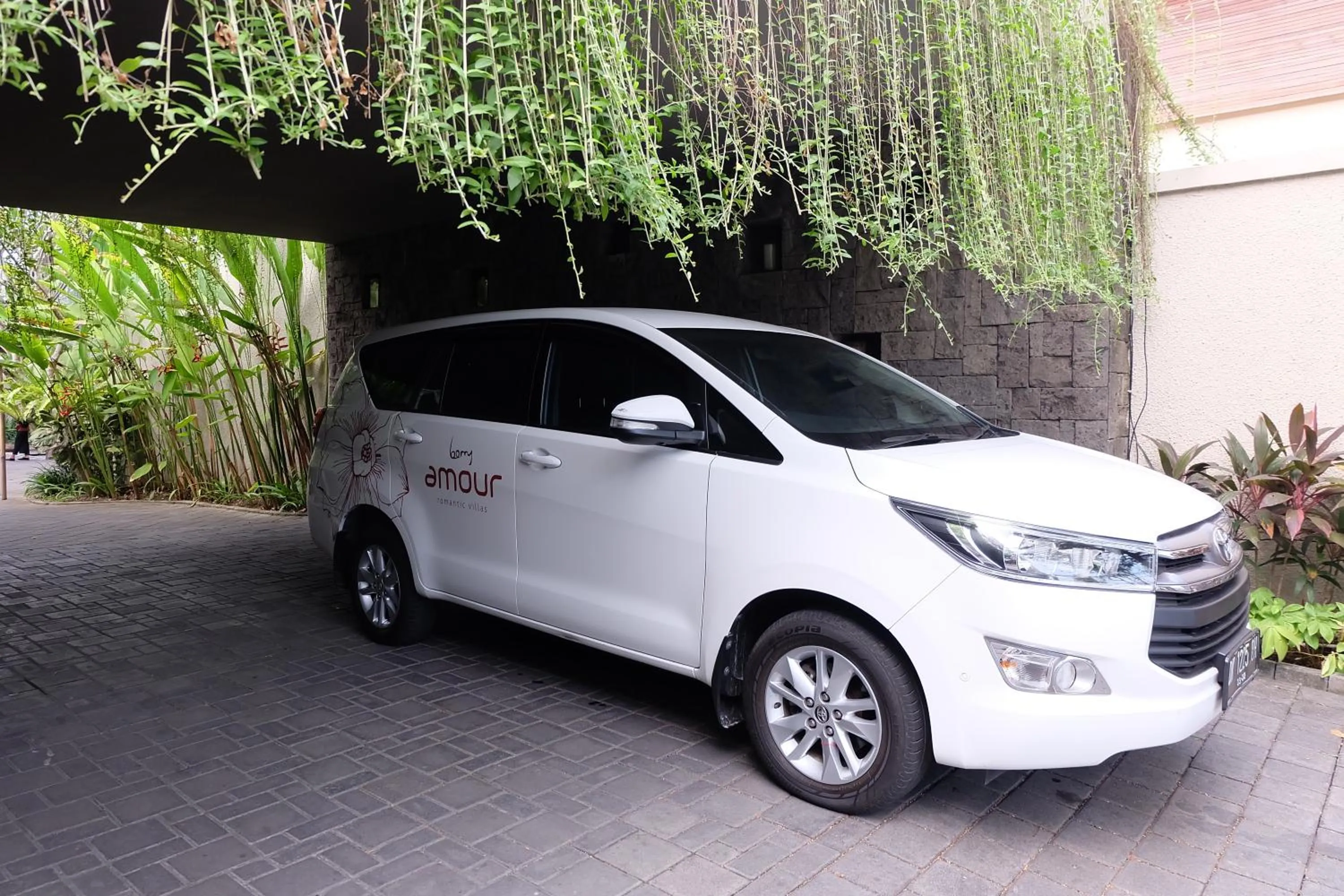 Parking in Berry Amour Romantic Villas