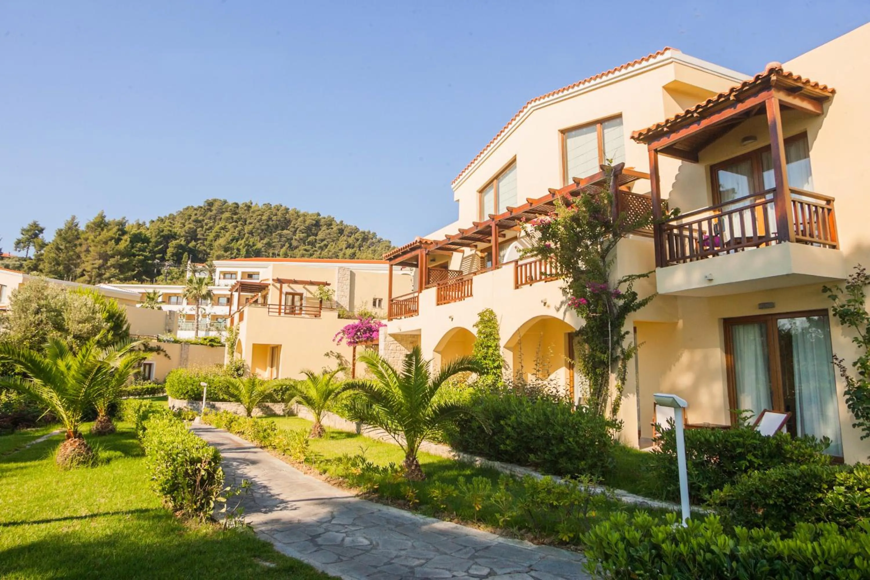 Garden in Aegean Melathron Thalasso Spa Hotel