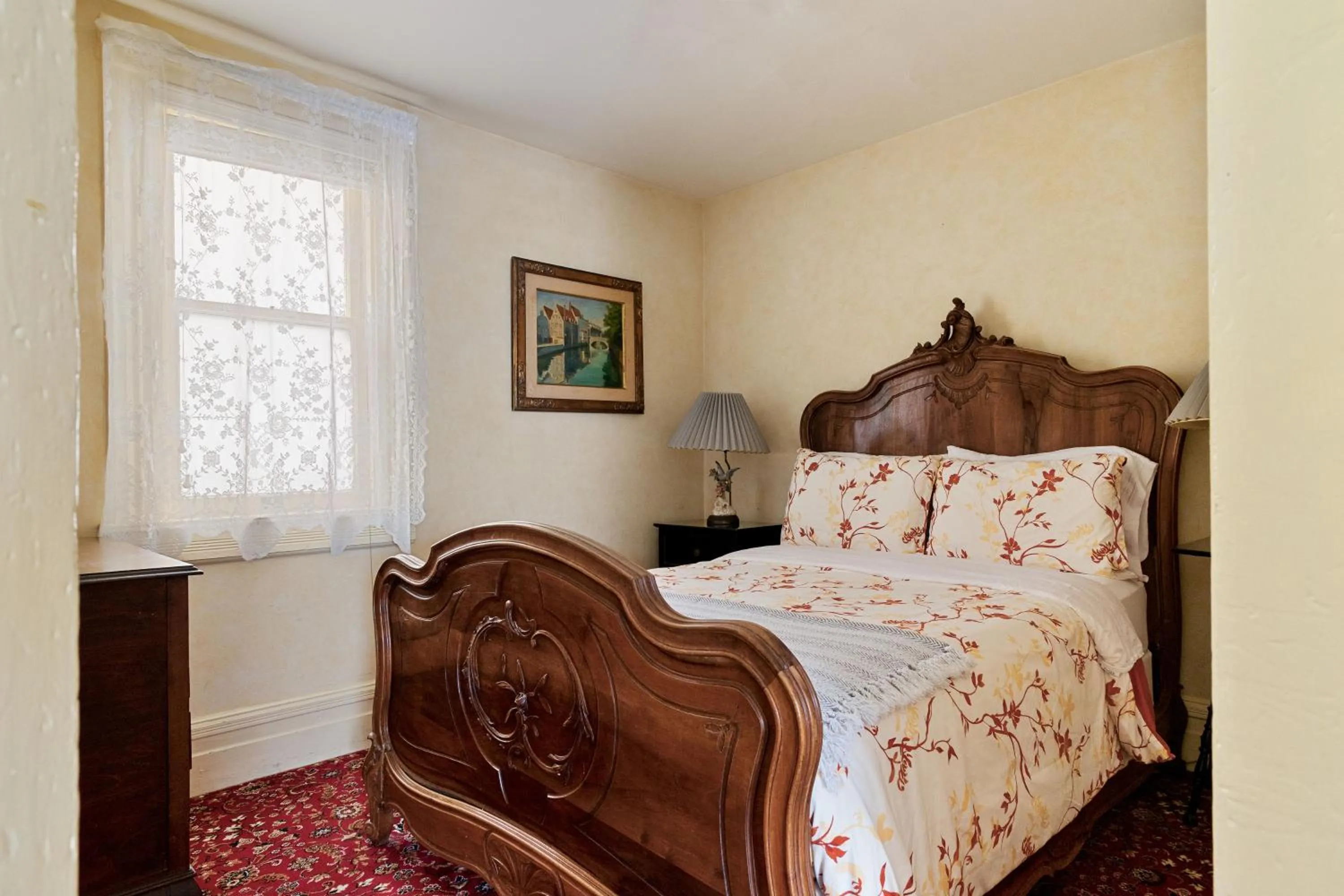 Bedroom in Chateau Tivoli Bed and Breakfast