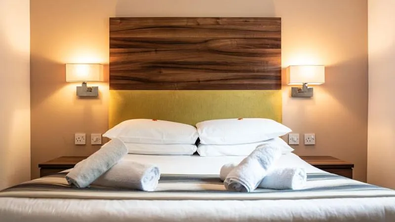 Bedroom in Livingston Lodge Hotel