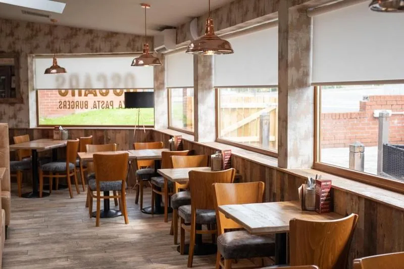 Restaurant/places to eat in Livingston Lodge Hotel