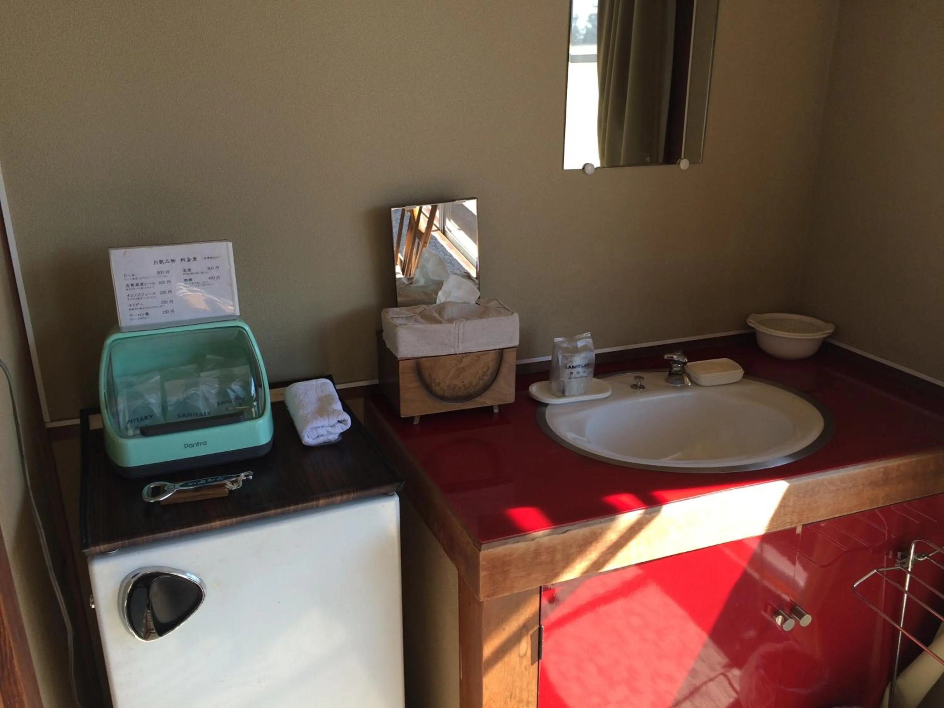 Photo of the whole room in Yudanaka Onsen Yamazakiya