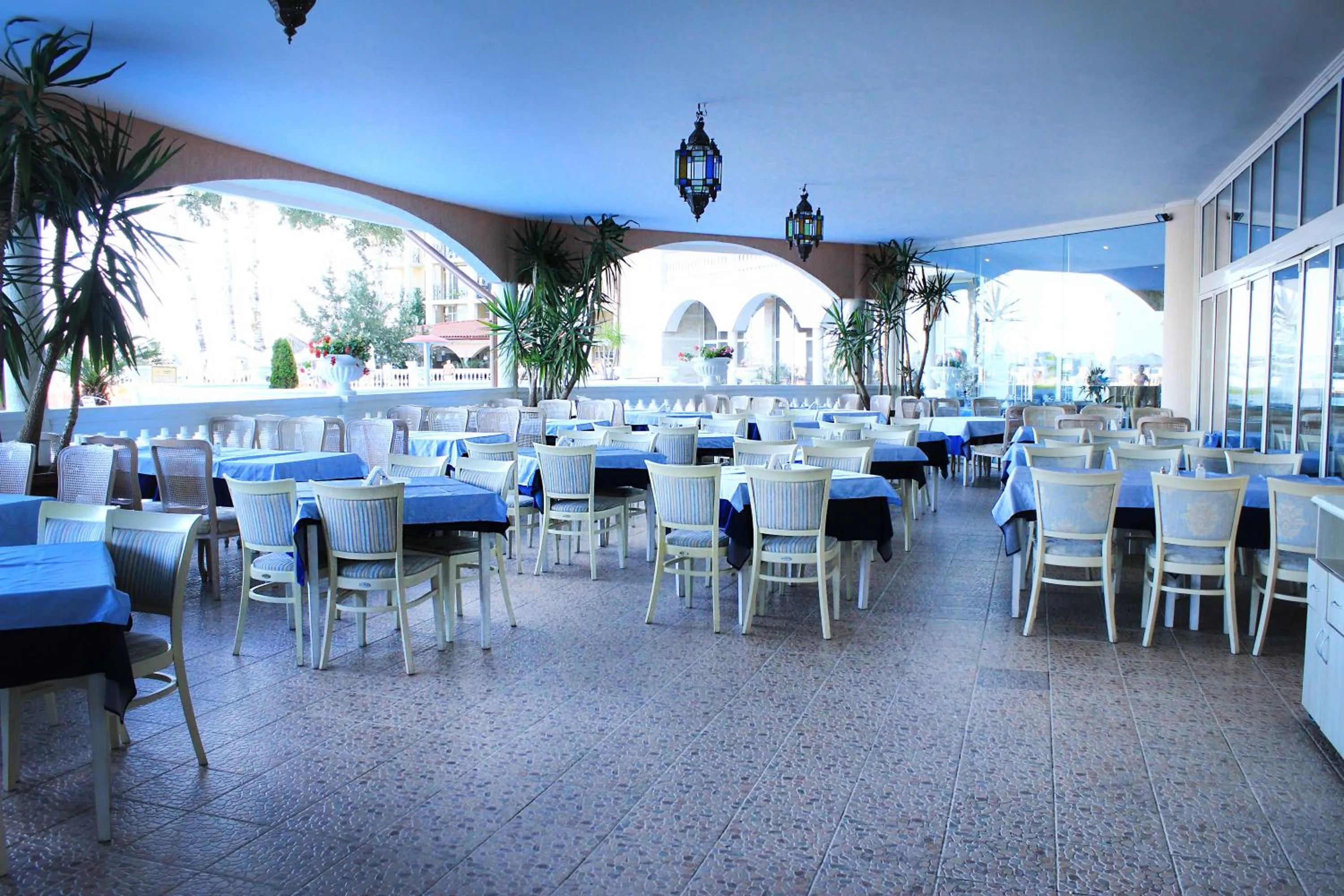 Restaurant/places to eat in Royal Park Hotel - All Inclusive