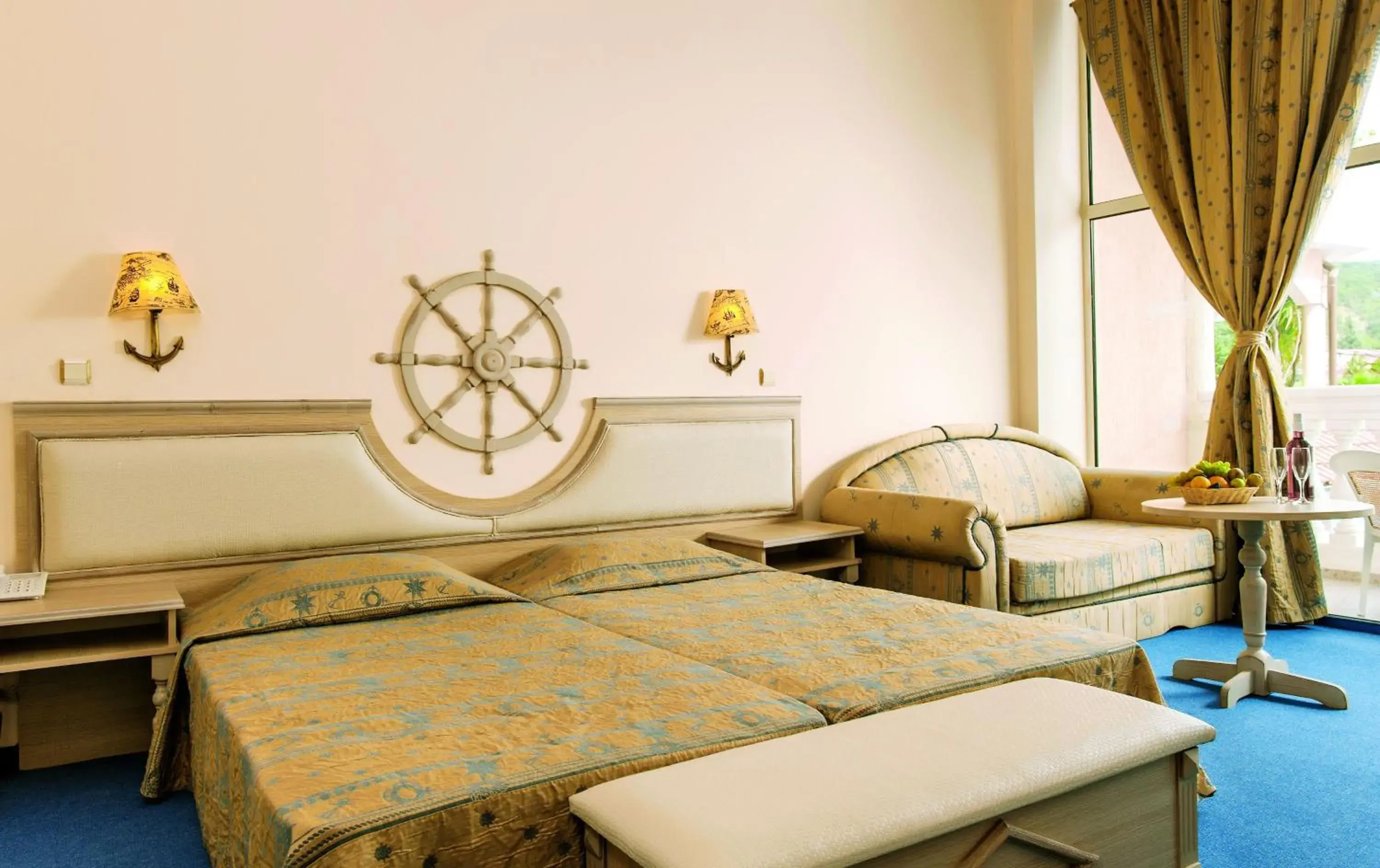 Bed in Royal Park Hotel - All Inclusive Bed in Royal Park Hotel - All Inclusive