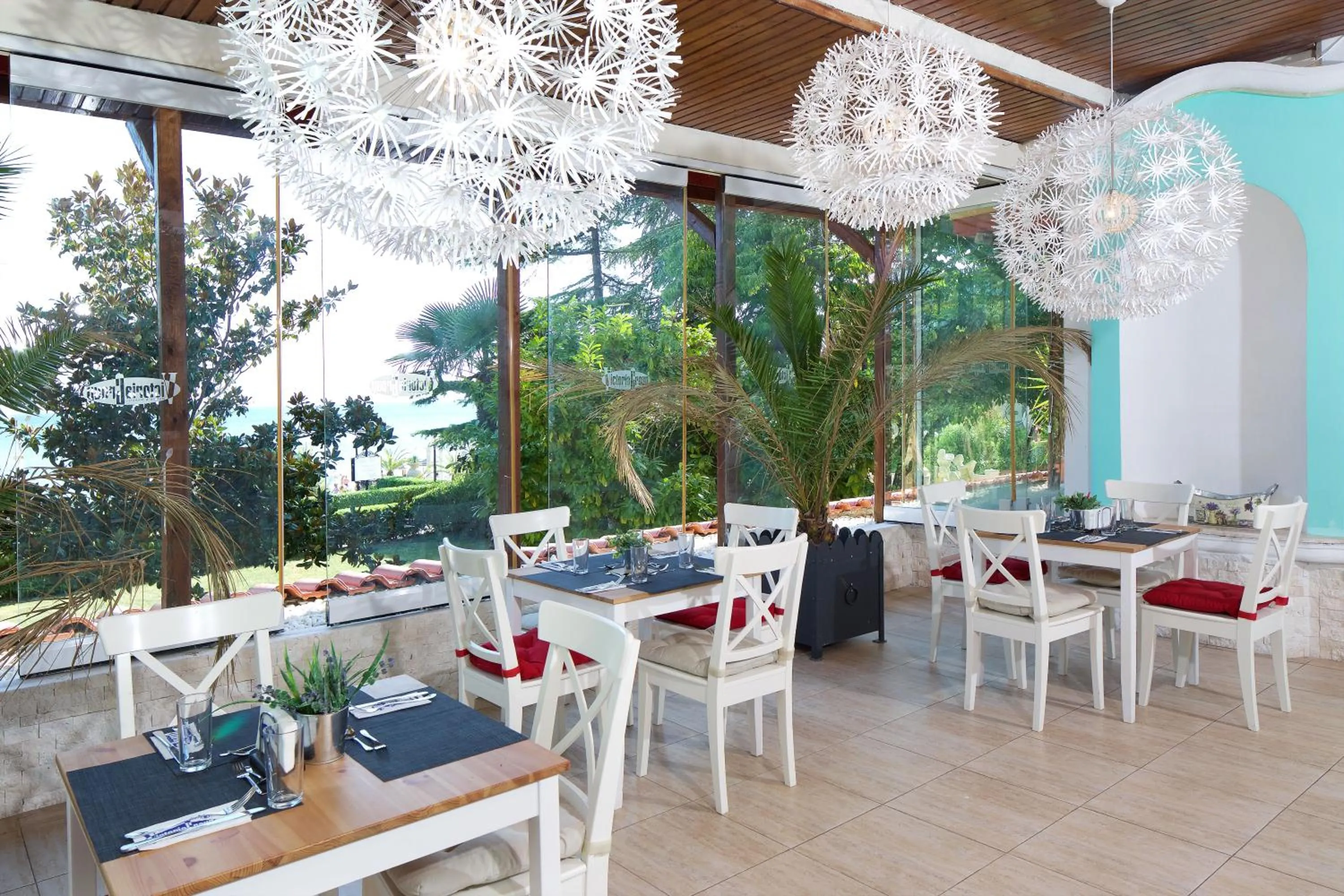 Restaurant/places to eat in Royal Park Hotel - All Inclusive