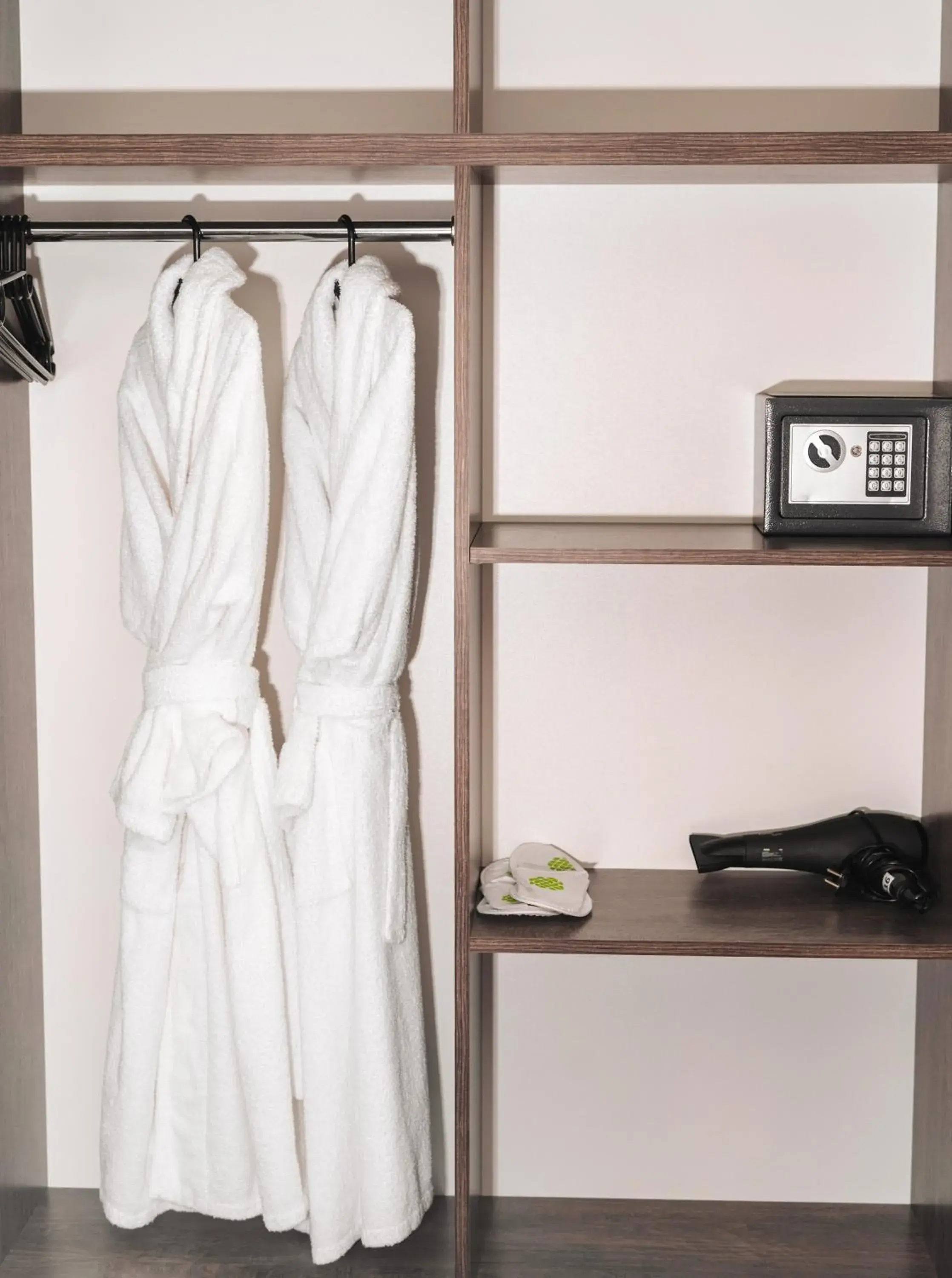 Deluxe Double or Twin Room in Median Hotel, City Center Yerevan Deluxe Double or Twin Room in Median Hotel, City Center Yerevan