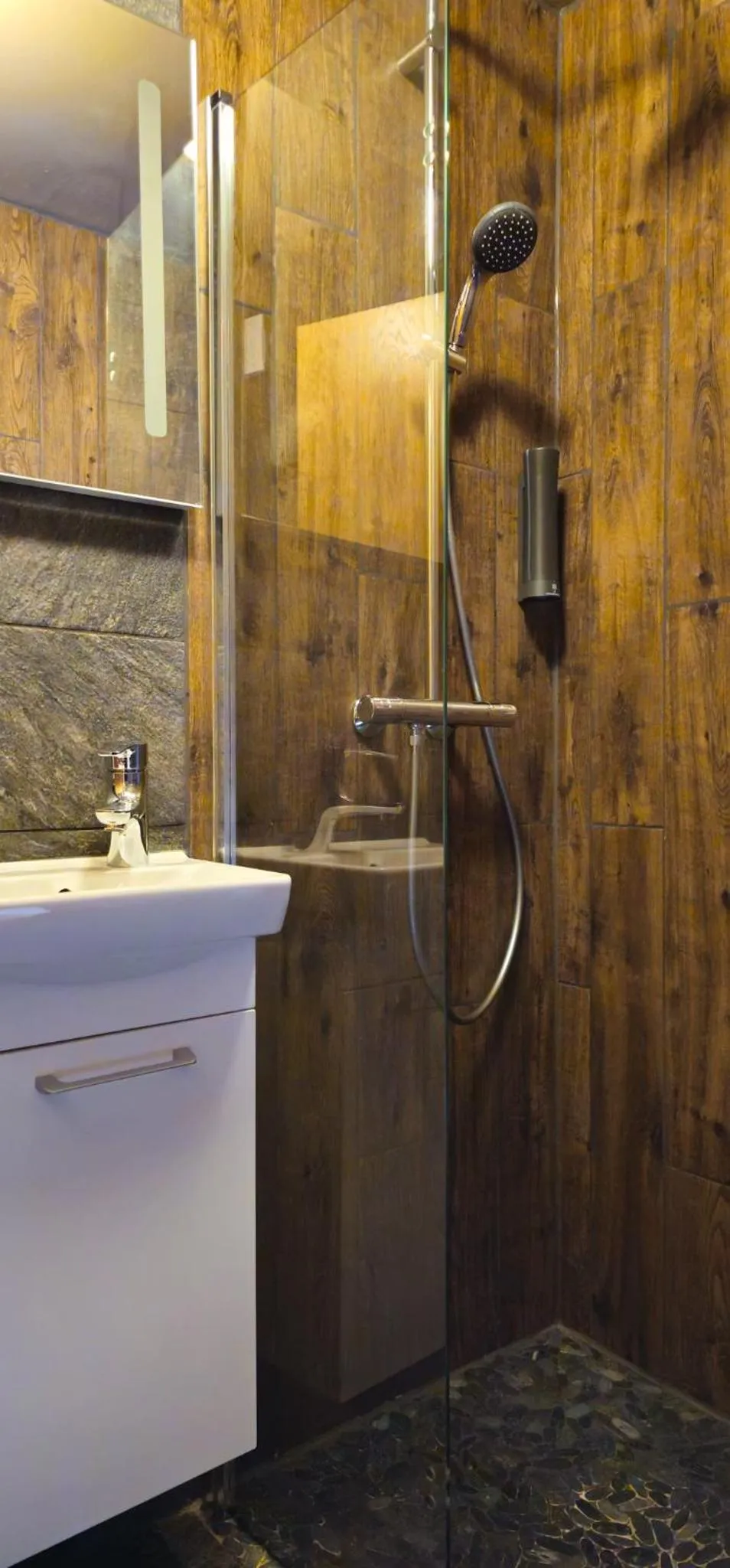 Public Bath in Akureyri Hostel