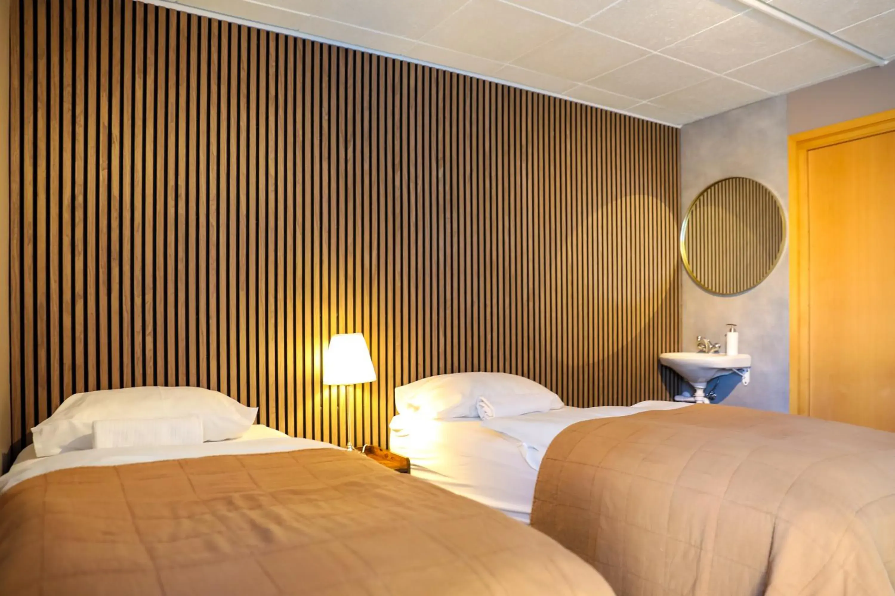 Double or Twin Room with Shared Bathroom in Akureyri Hostel Double or Twin Room with Shared Bathroom in Akureyri Hostel