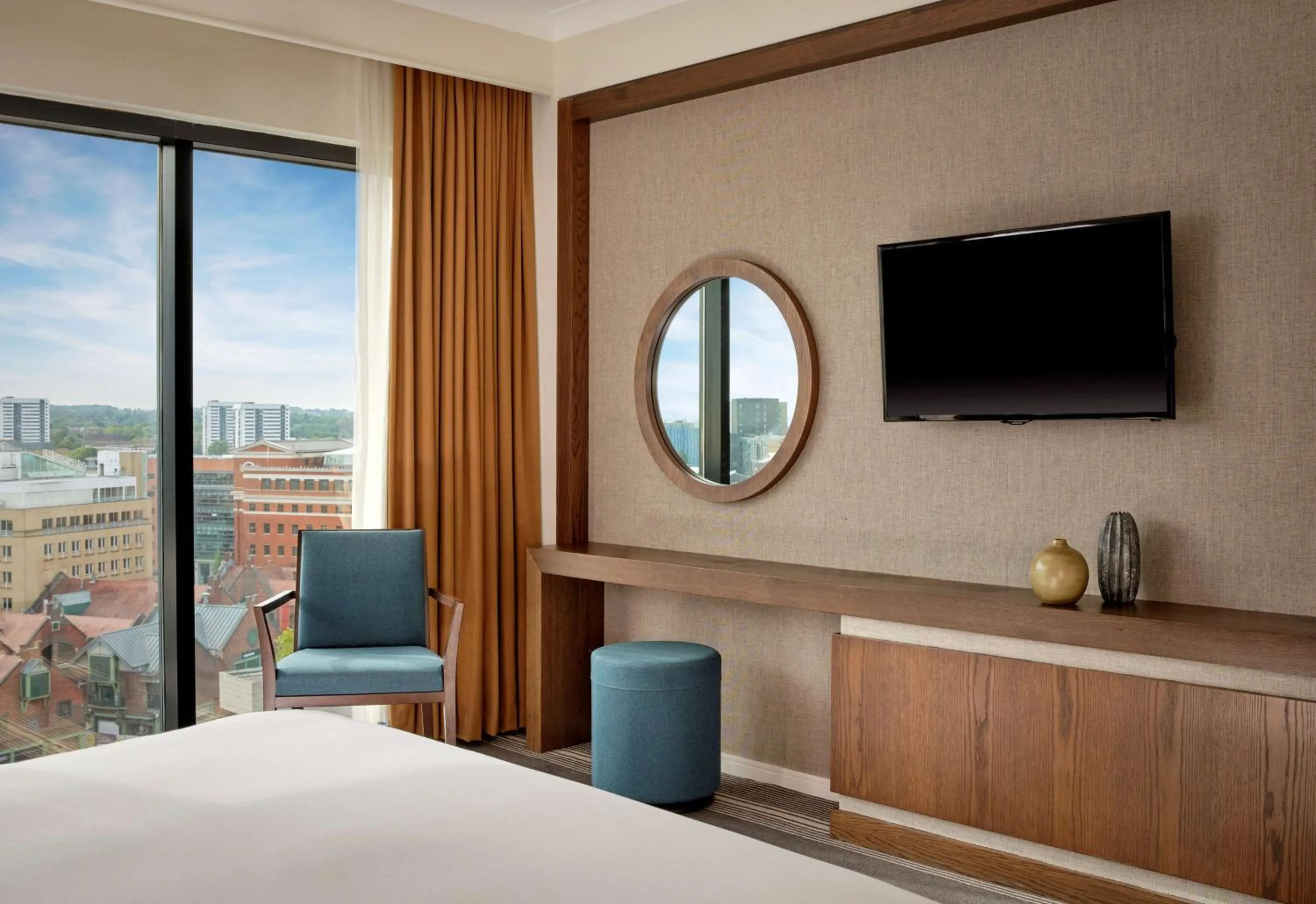 Photo of the whole room in Hyatt Regency Birmingham