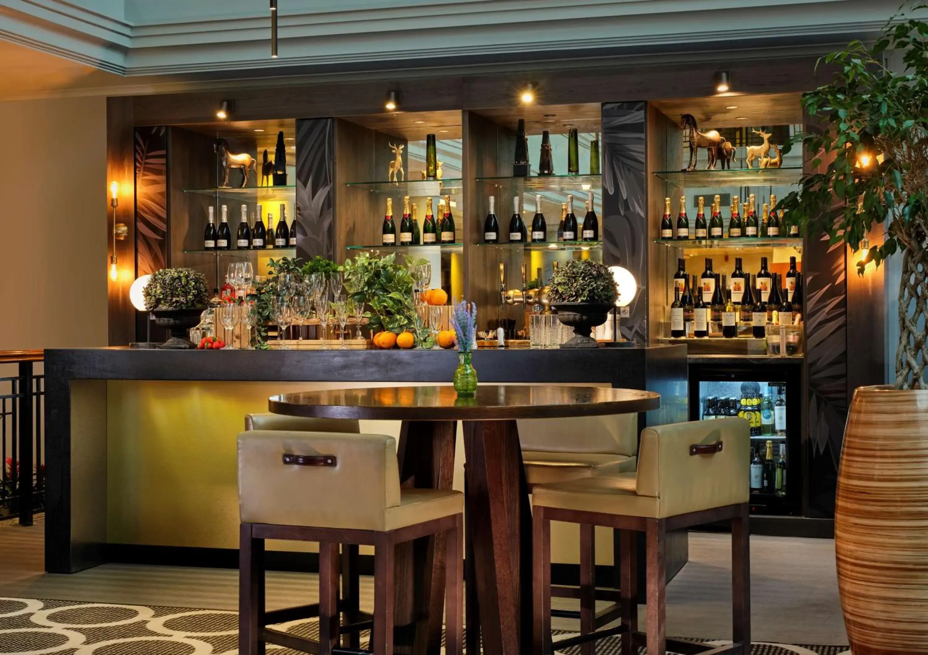 Restaurant/places to eat in Hyatt Regency Birmingham Restaurant/places to eat in Hyatt Regency Birmingham