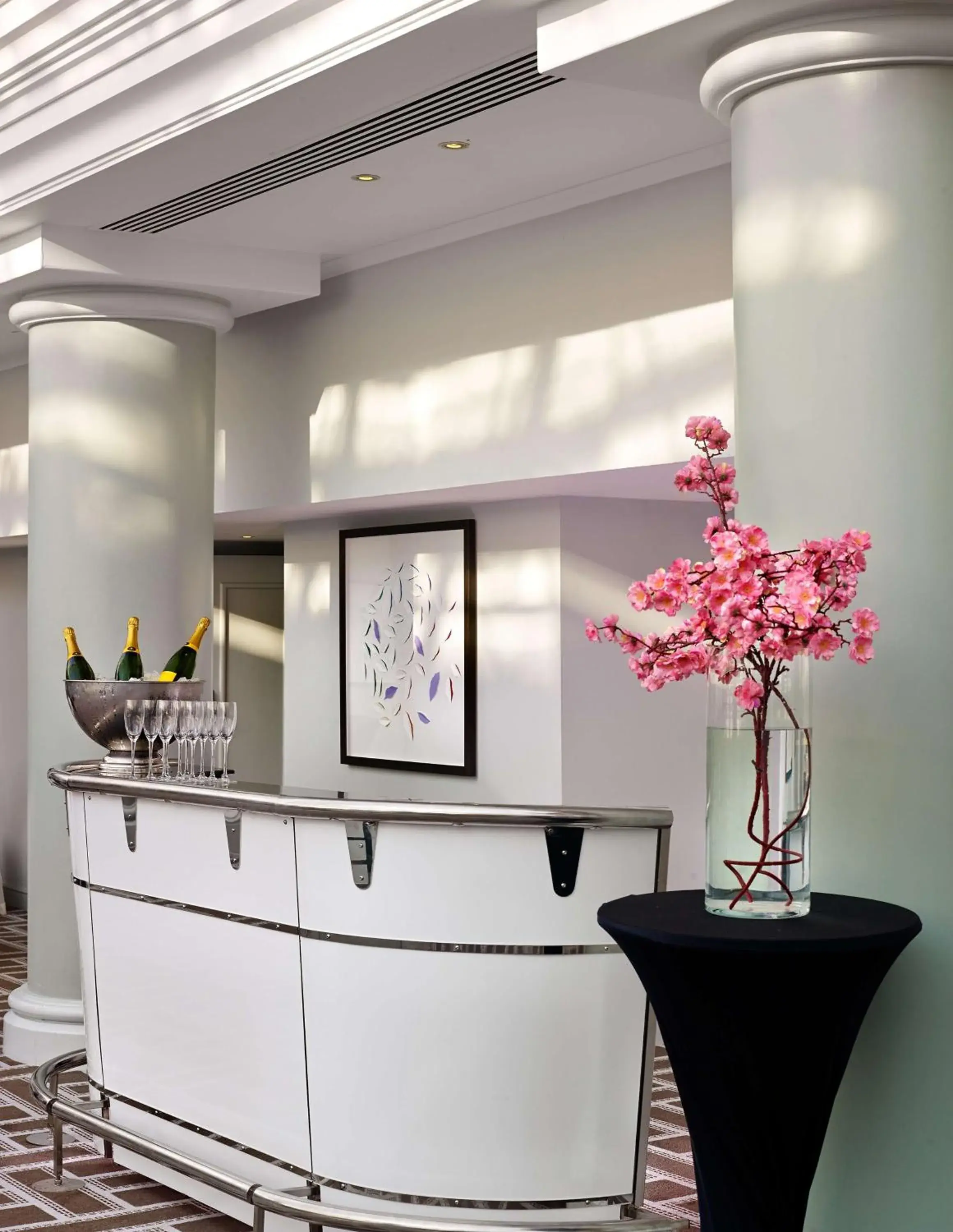 Lounge or bar in Hyatt Regency Birmingham Lounge or bar in Hyatt Regency Birmingham