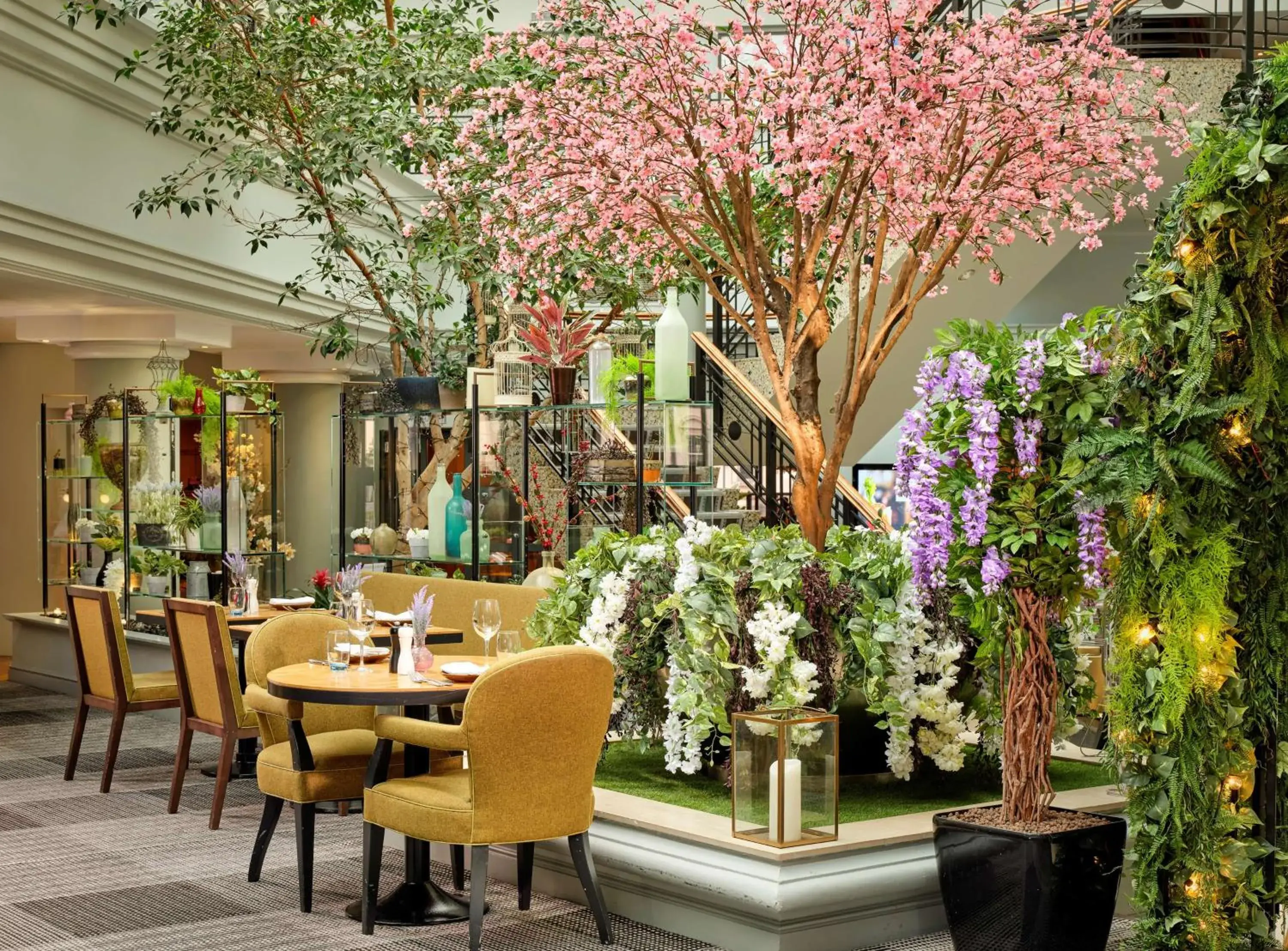 Restaurant/places to eat in Hyatt Regency Birmingham Restaurant/places to eat in Hyatt Regency Birmingham