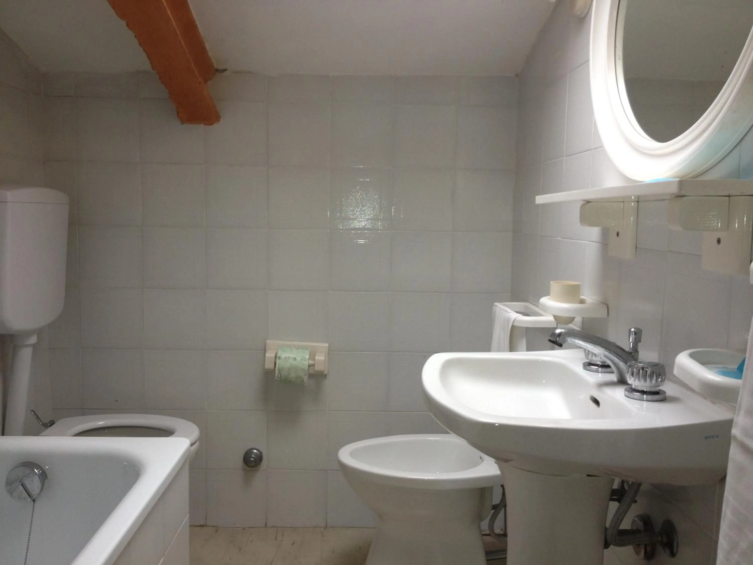 Bathroom in Hotel Rivamare