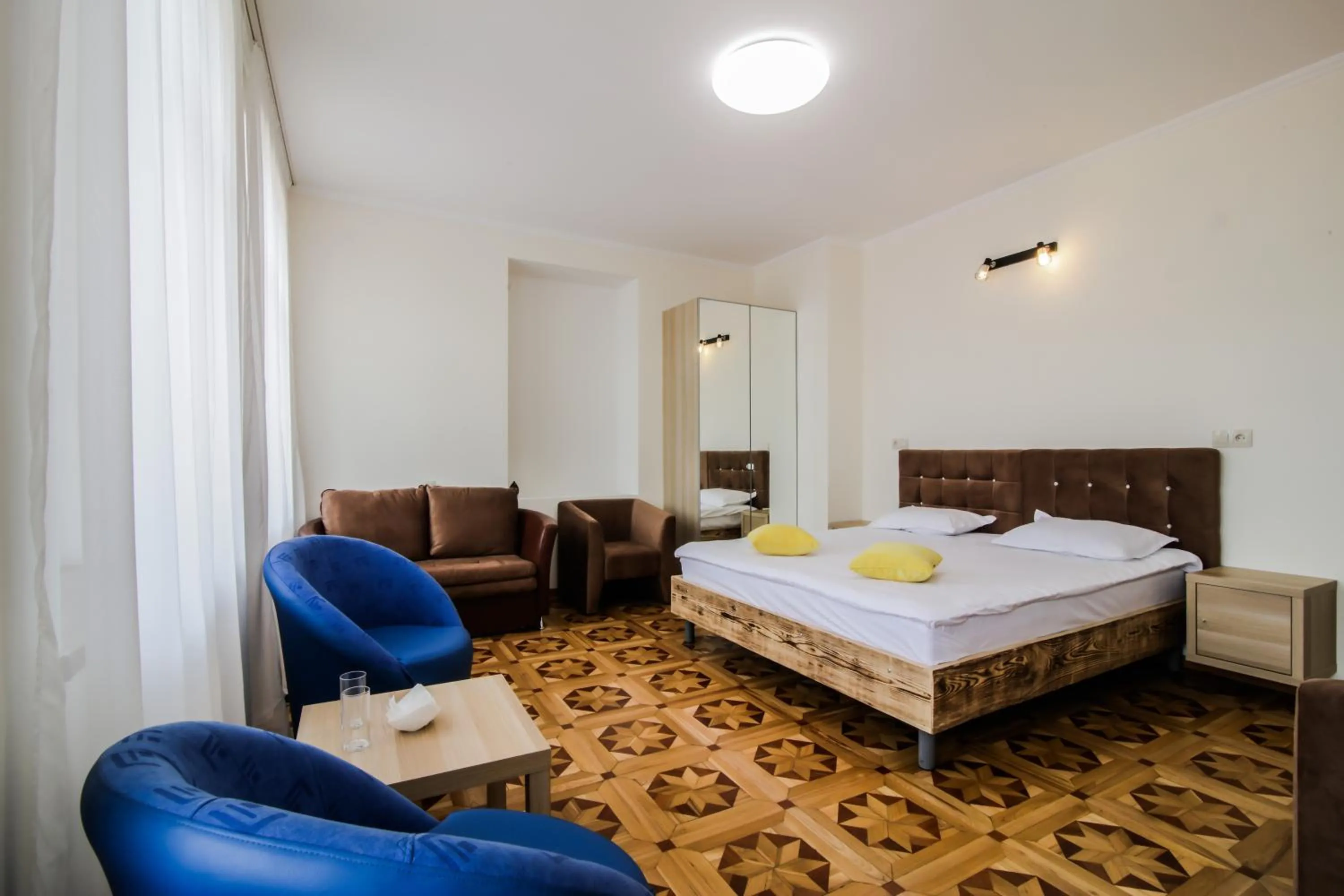 Triple Room with Balcony in VIGOR