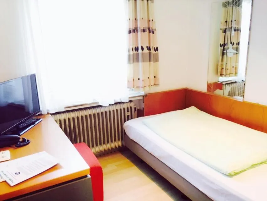 Bed in Hotel Imperial