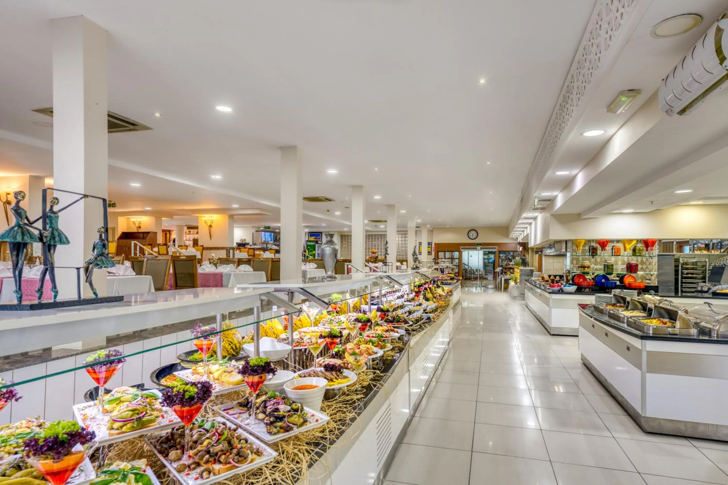 Restaurant/places to eat in Sealife Family Resort Hotel