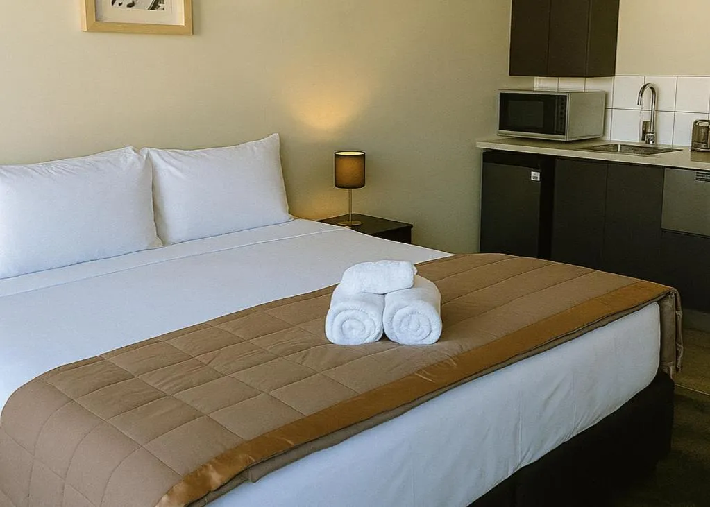 Bedroom, Bed in The Post Hotel