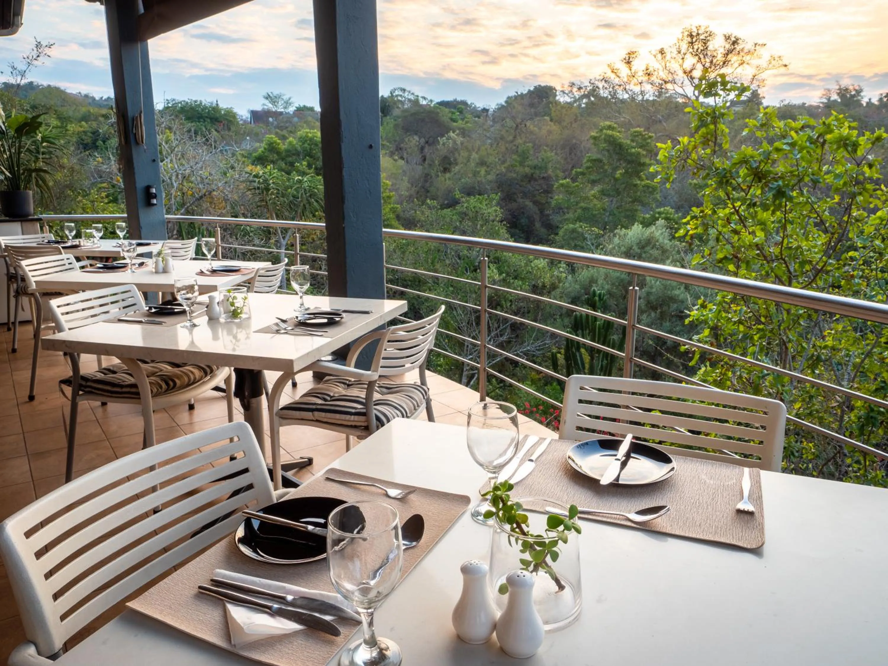 Leaves Lodge and Spa