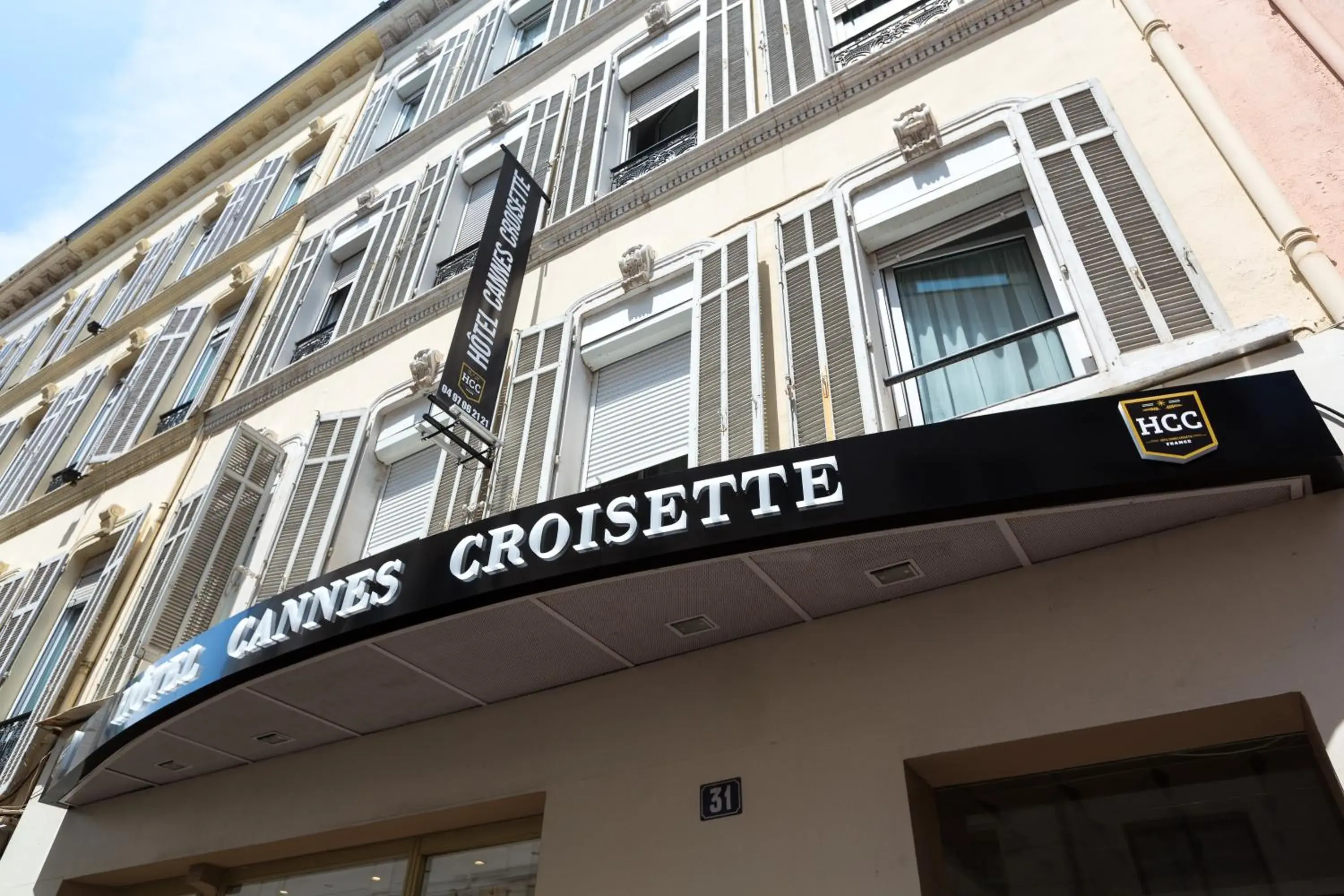 Property building in Hotel Cannes Croisette Property building in Hotel Cannes Croisette