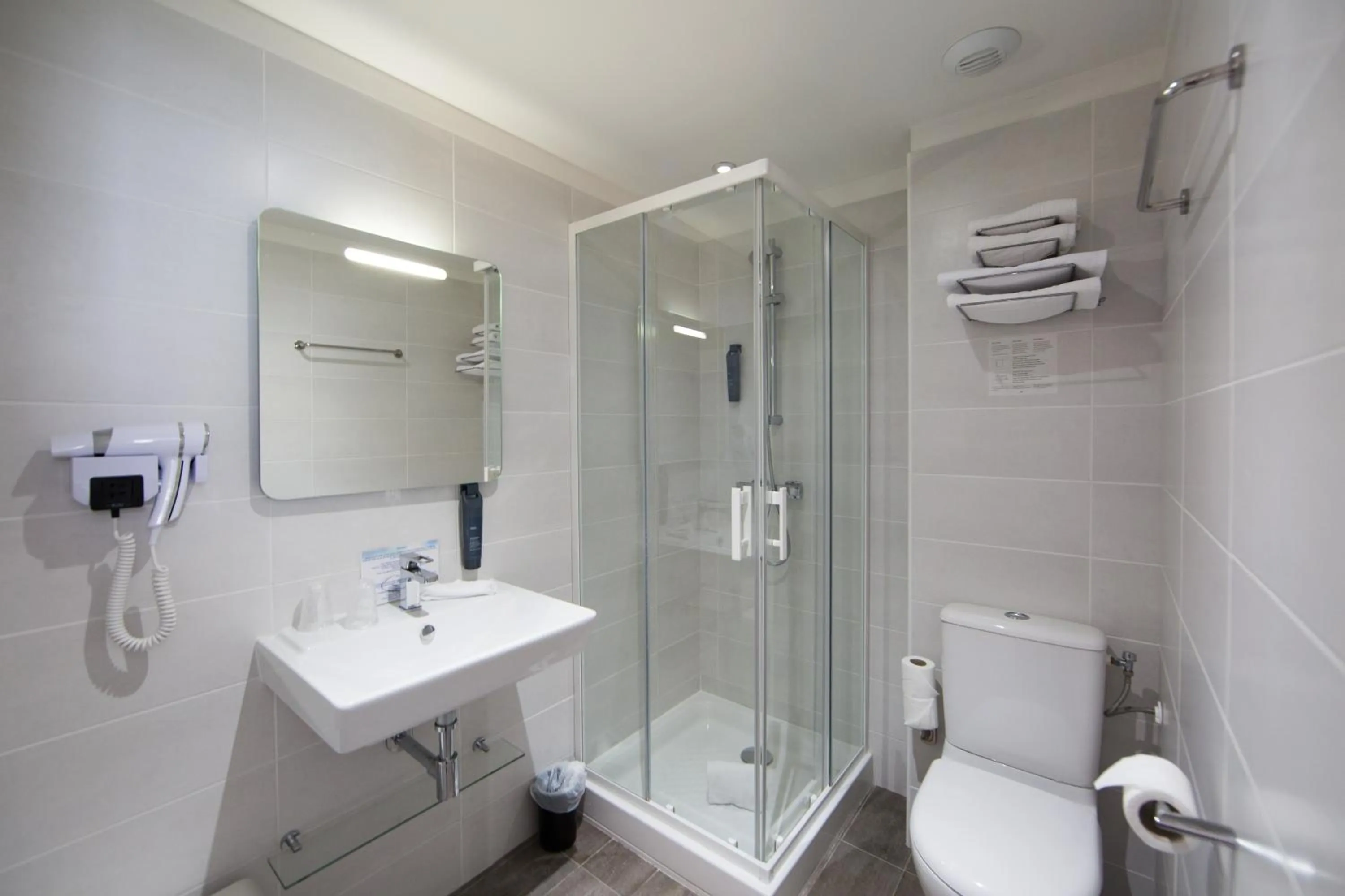 Bathroom in Hotel Cannes Croisette