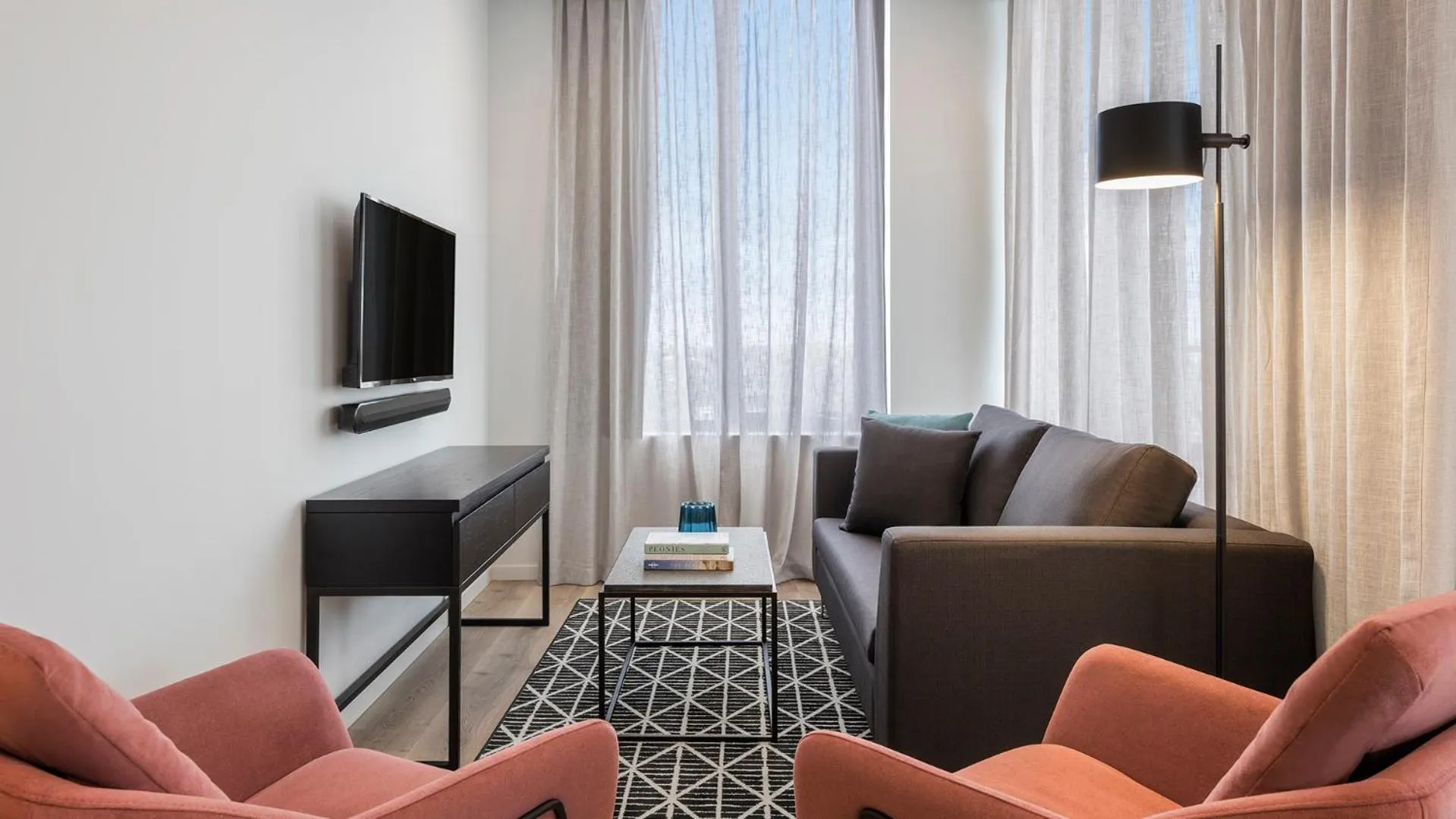 TV and multimedia in Avani Melbourne Box Hill Residences