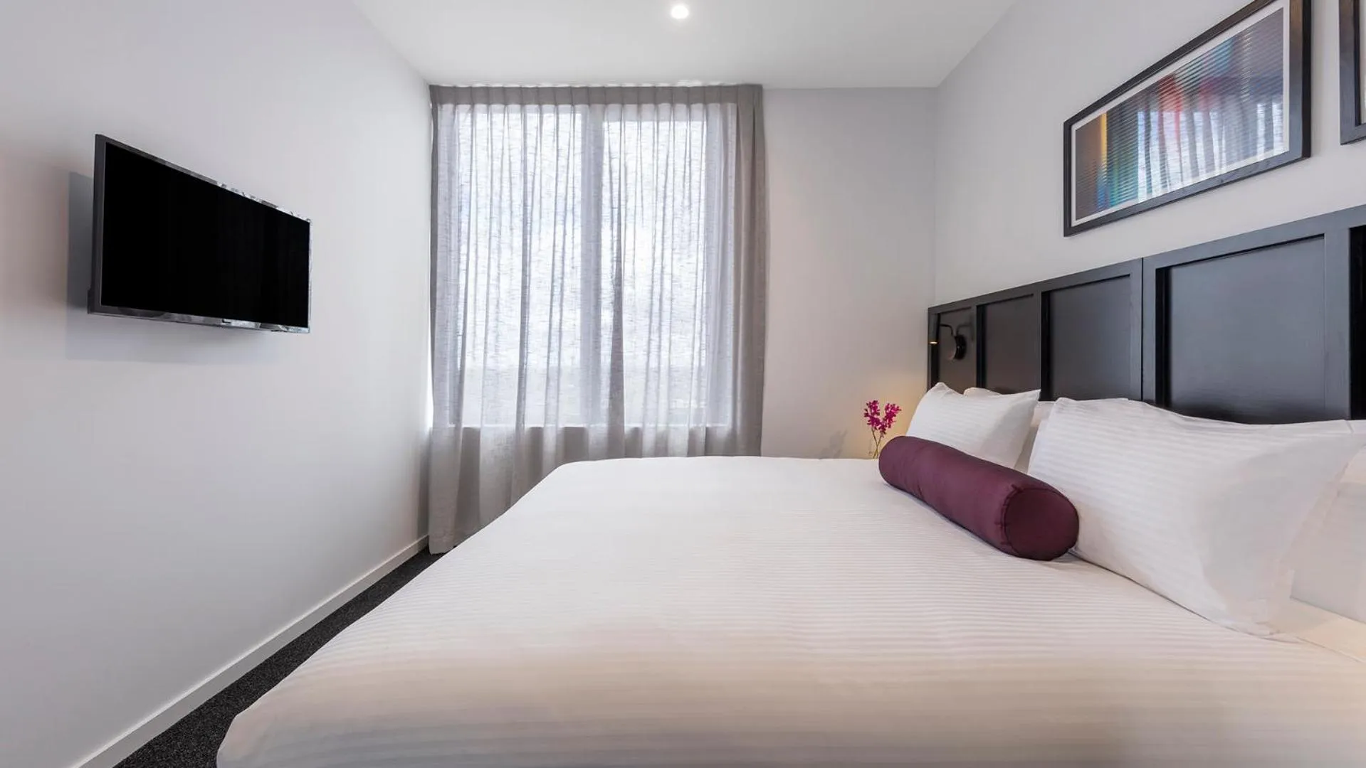 Bed in Avani Melbourne Box Hill Residences