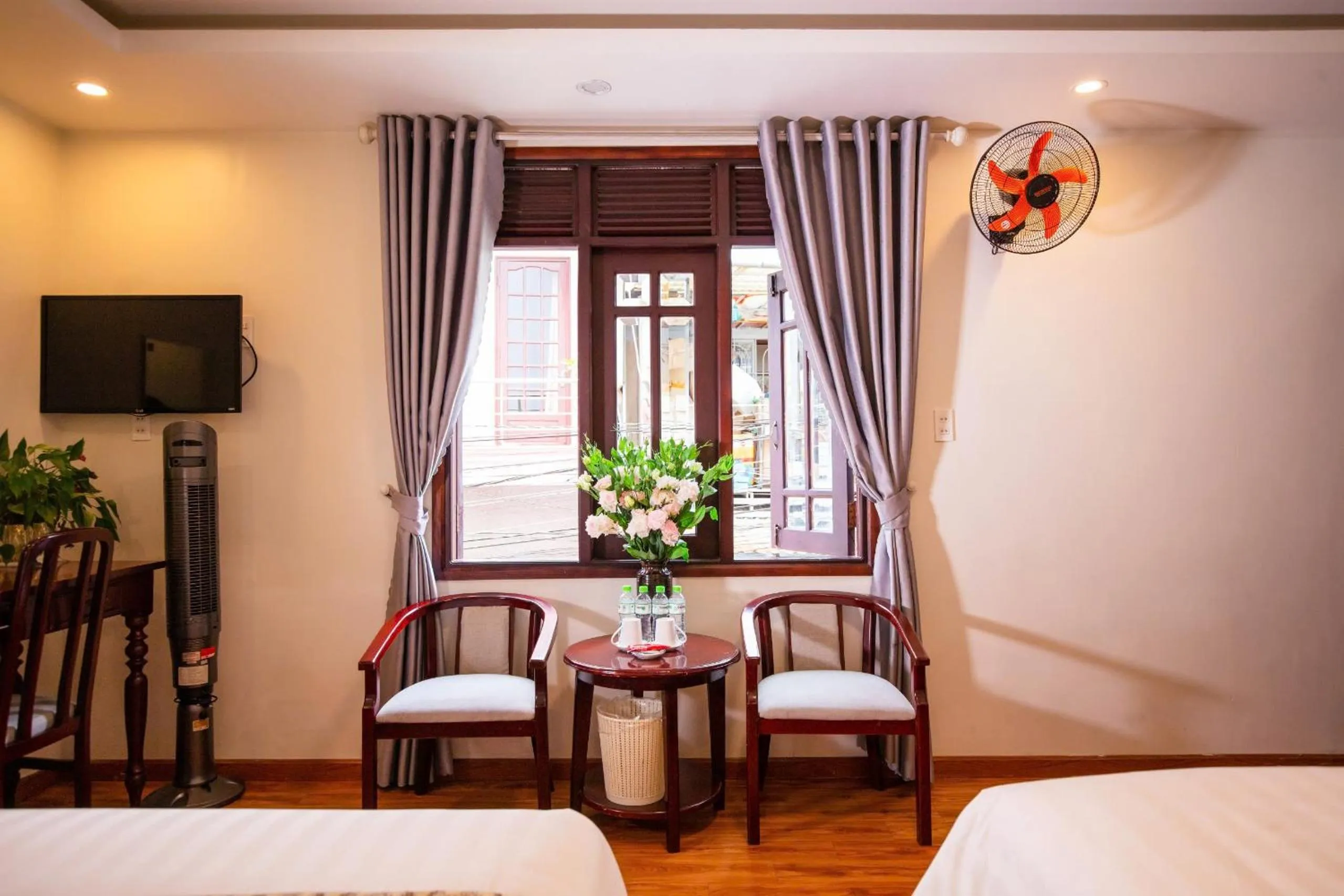 Seating area, Bed in Thanh Do Hotel