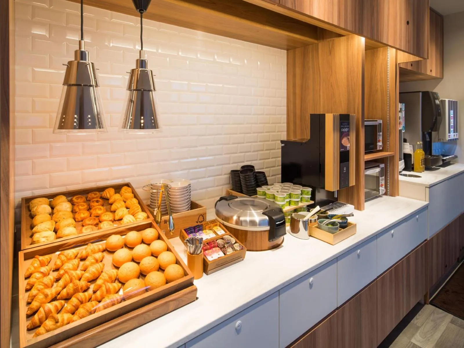 Buffet breakfast in Super Hotel Anan Tomioka