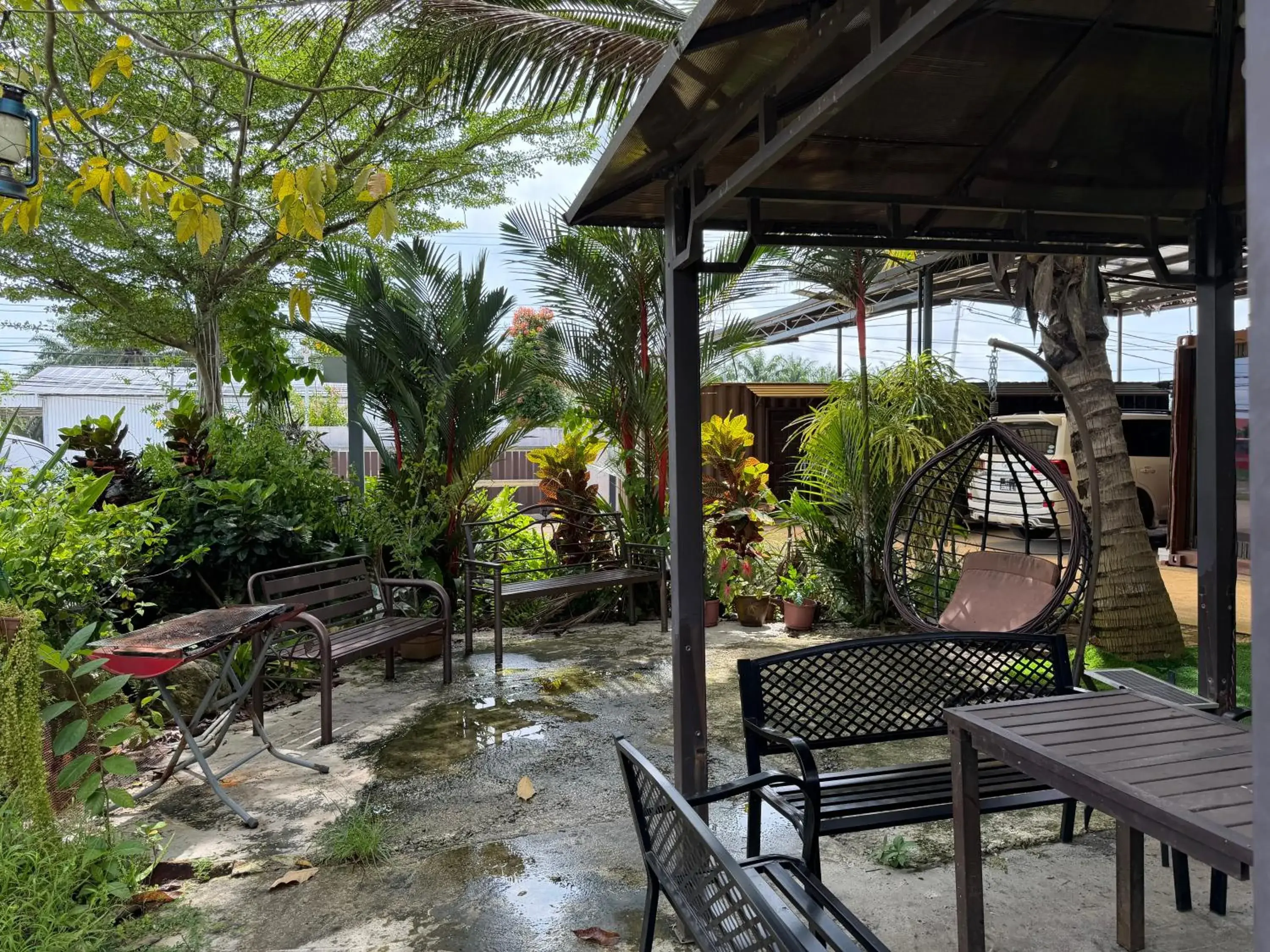 Inner courtyard view in Chan Living Inner courtyard view in Chan Living