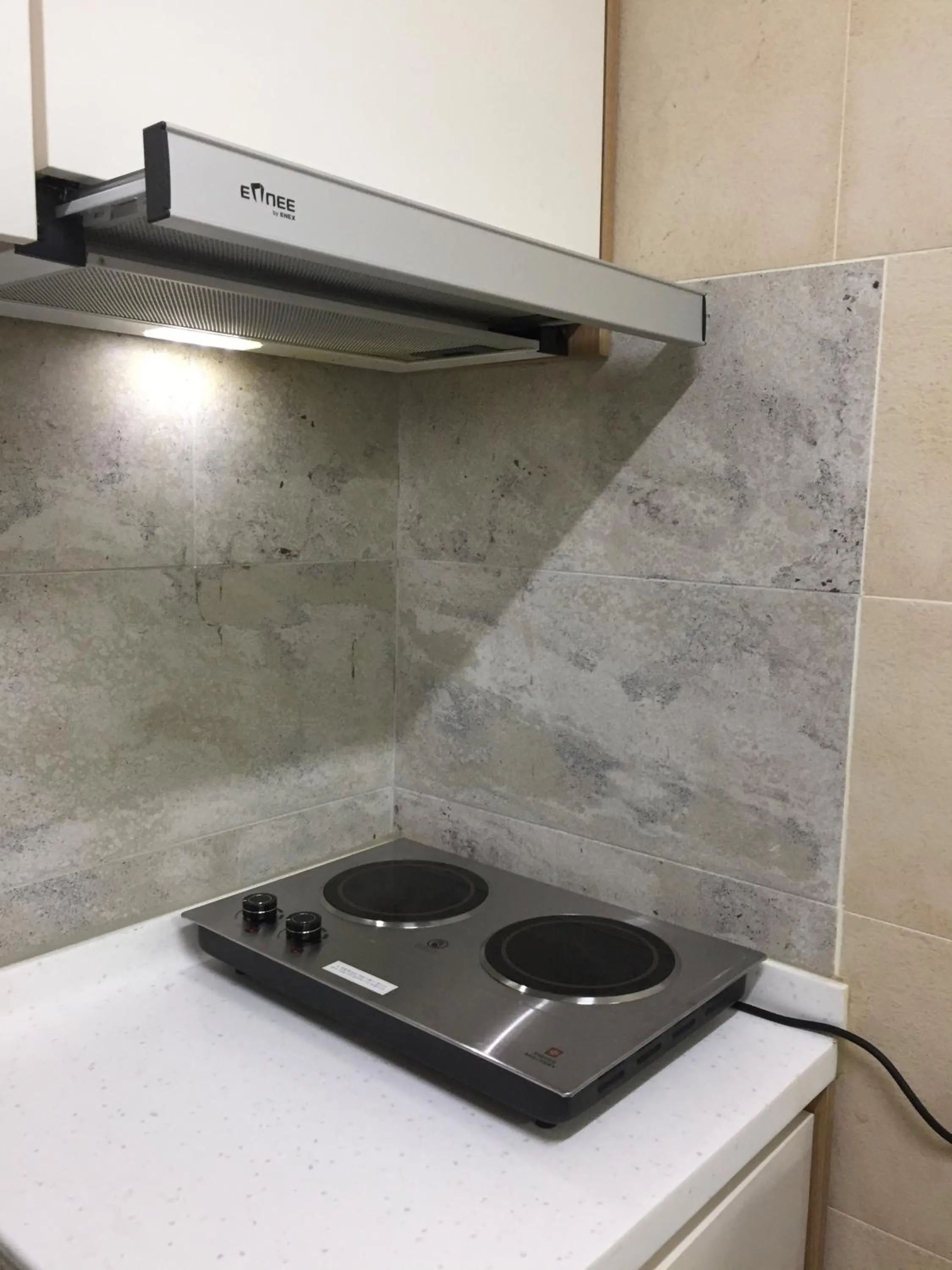 Kitchen or kitchenette in The Core Albergue